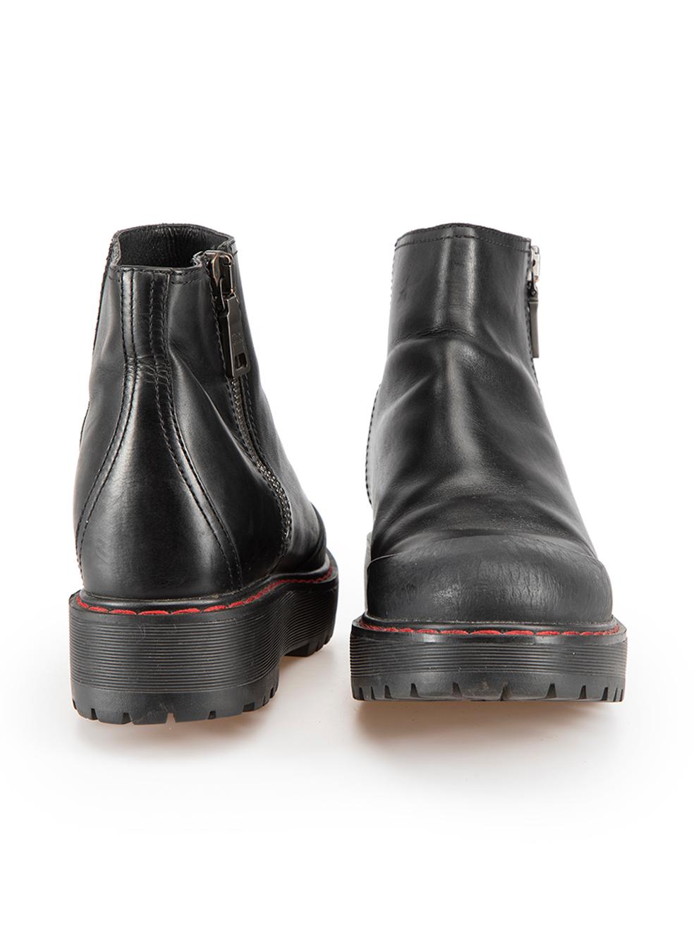 Prada Black Leather Contrast Stitch Chunky Boots Size IT 40 In Excellent Condition For Sale In London, GB
