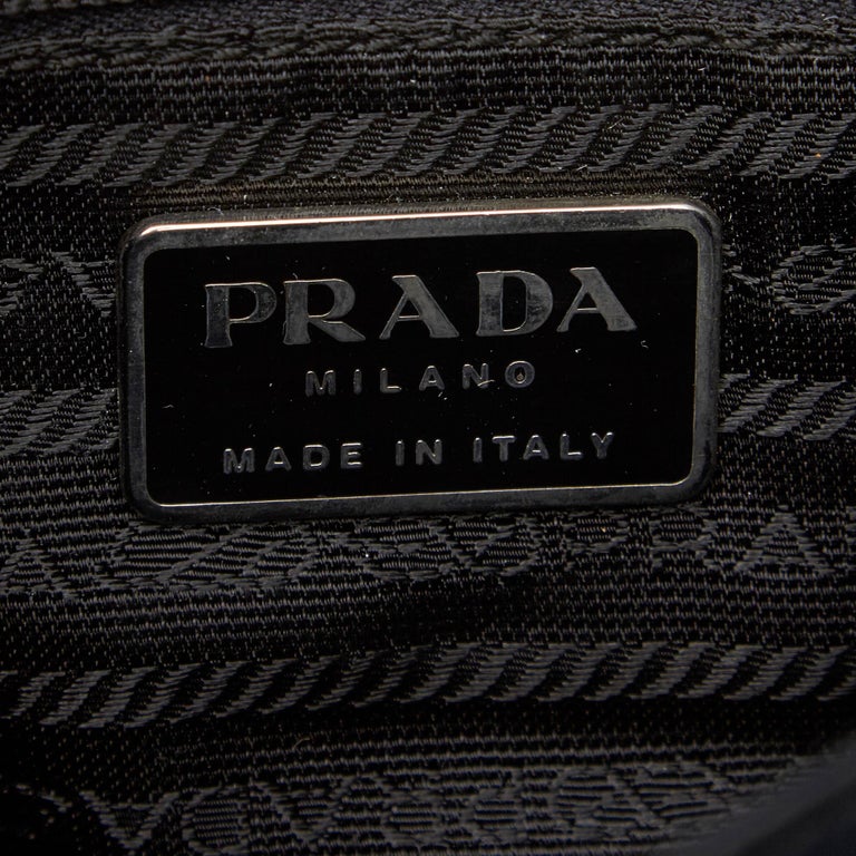 Prada Black Leather Crossbody Bag For Sale at 1stDibs