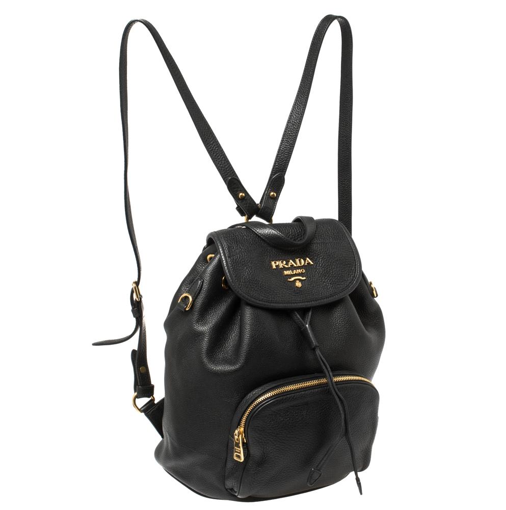 Prada Black Leather Drawstring Backpack In Good Condition In Dubai, Al Qouz 2