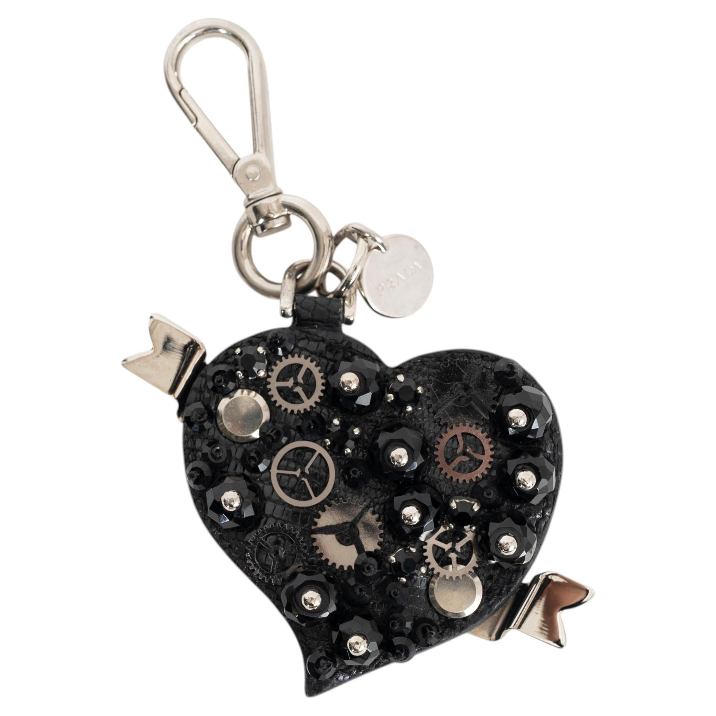 PRADA ハート型スパンコール チャーム ブラック PRADA black leather EMBELLISHED HEART Keyring Bag Charm For Sale