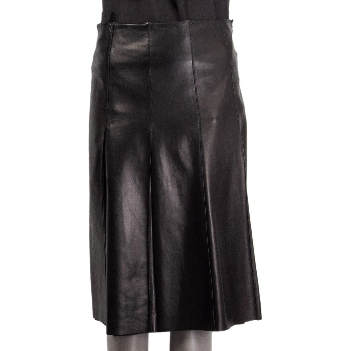 PRADA black leather Flared Skirt 44 L In Excellent Condition In Zürich, CH