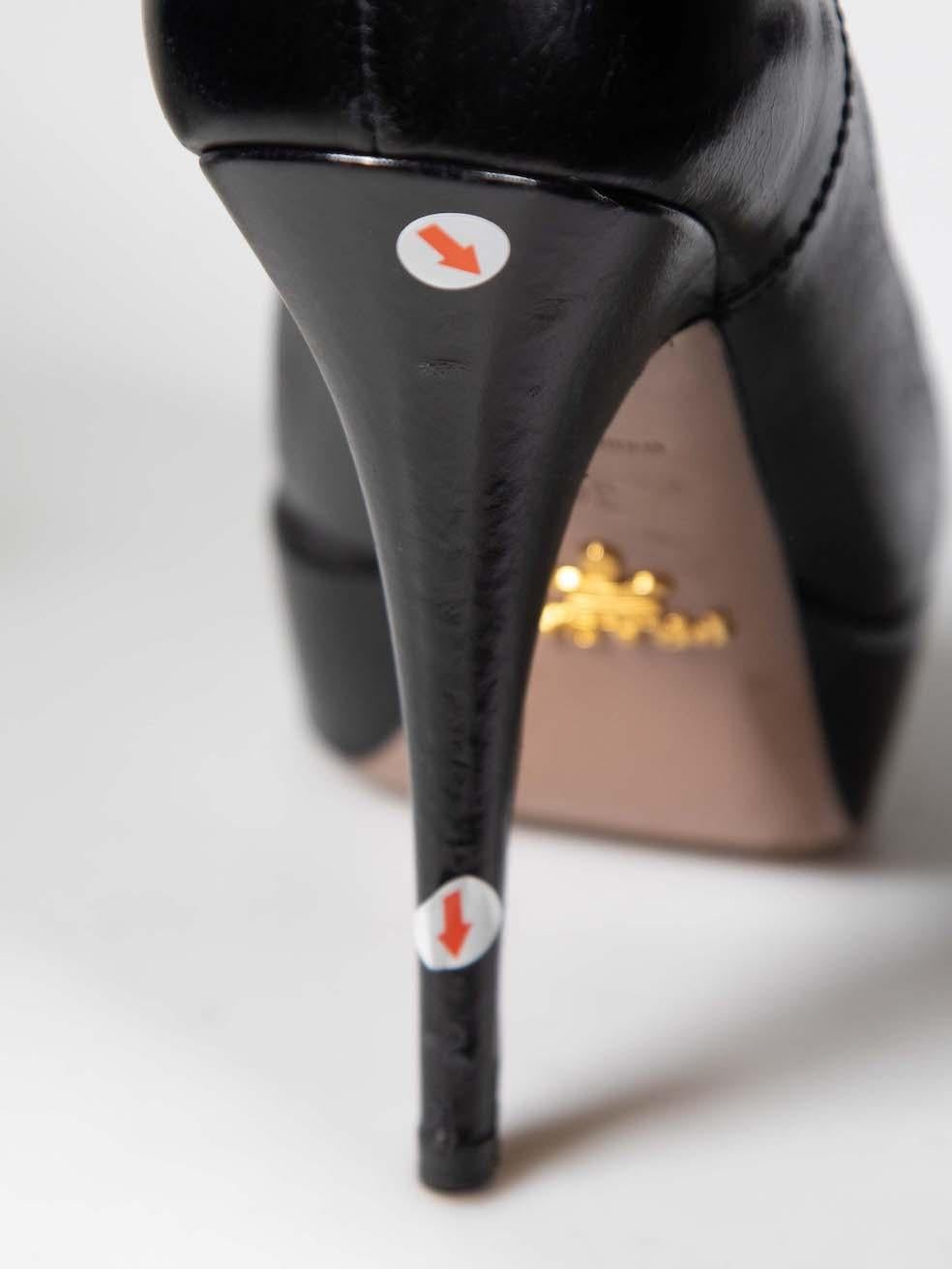 Prada - Bottes à plateforme en cuir noir pour le genou - Taille IT 36 en vente 2