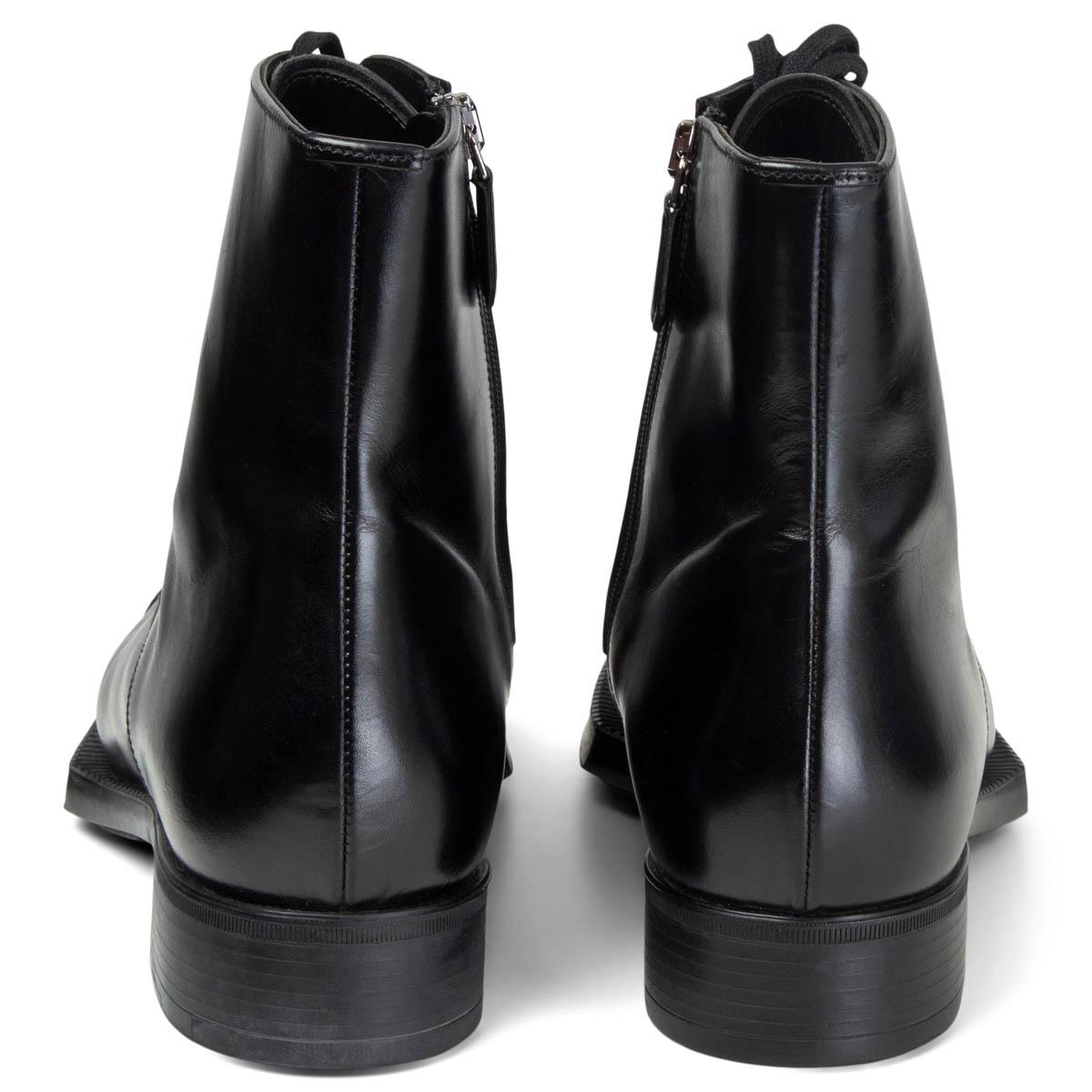 PRADA black leather LACE-UP Ankle Boots Shoes 40 In Excellent Condition For Sale In Zürich, CH