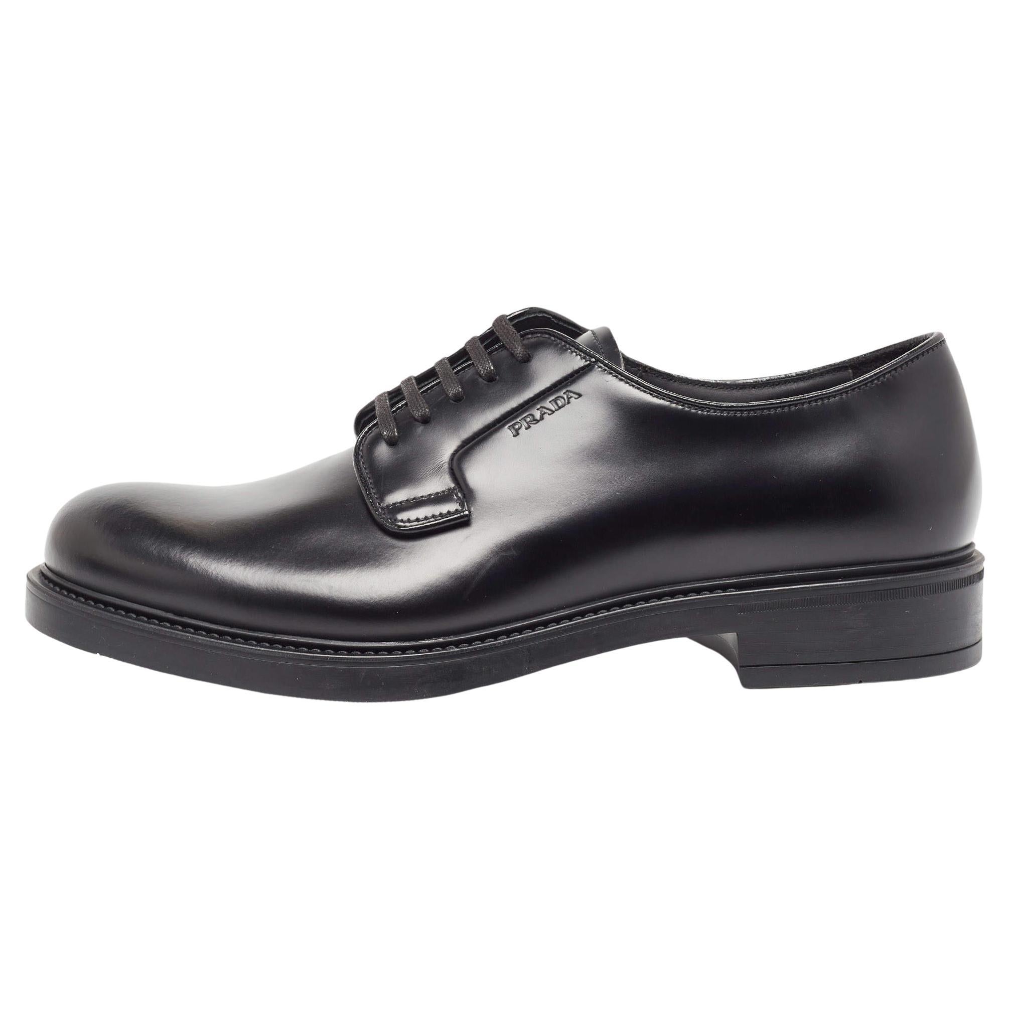 Prada Black Leather Lace Up Oxfords Size 40 For Sale