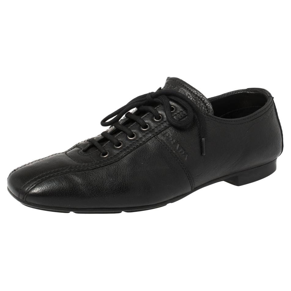 Prada Black Leather Low Top Sneakers Size 42 For Sale