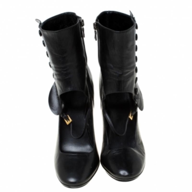 Prada Mary Black in pelle con stivaletti taglia 37 in vendita 3