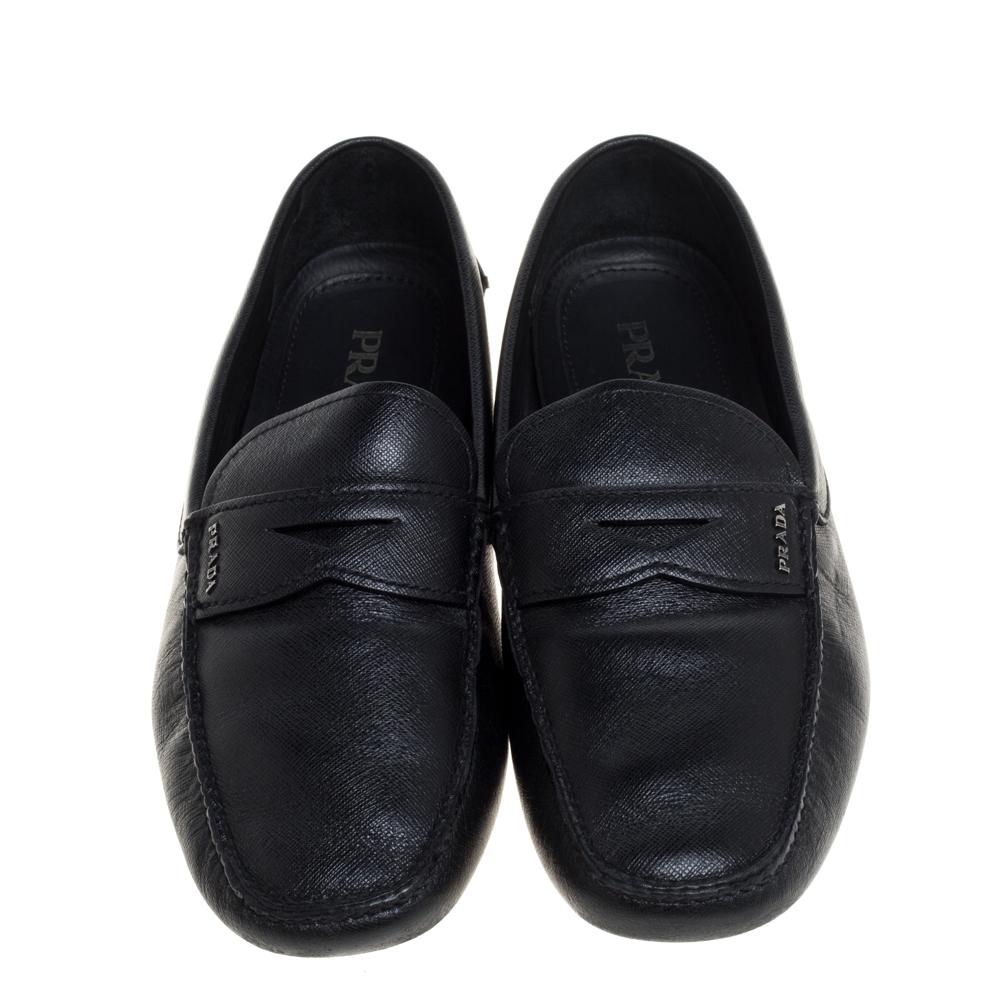 Prada Black Leather Penny Slip On Loafers Size 44 In Good Condition In Dubai, Al Qouz 2