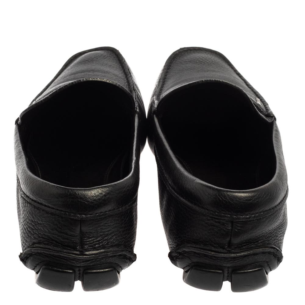 Prada Black Leather Penny Slip On Loafers Size 45 In Good Condition For Sale In Dubai, Al Qouz 2