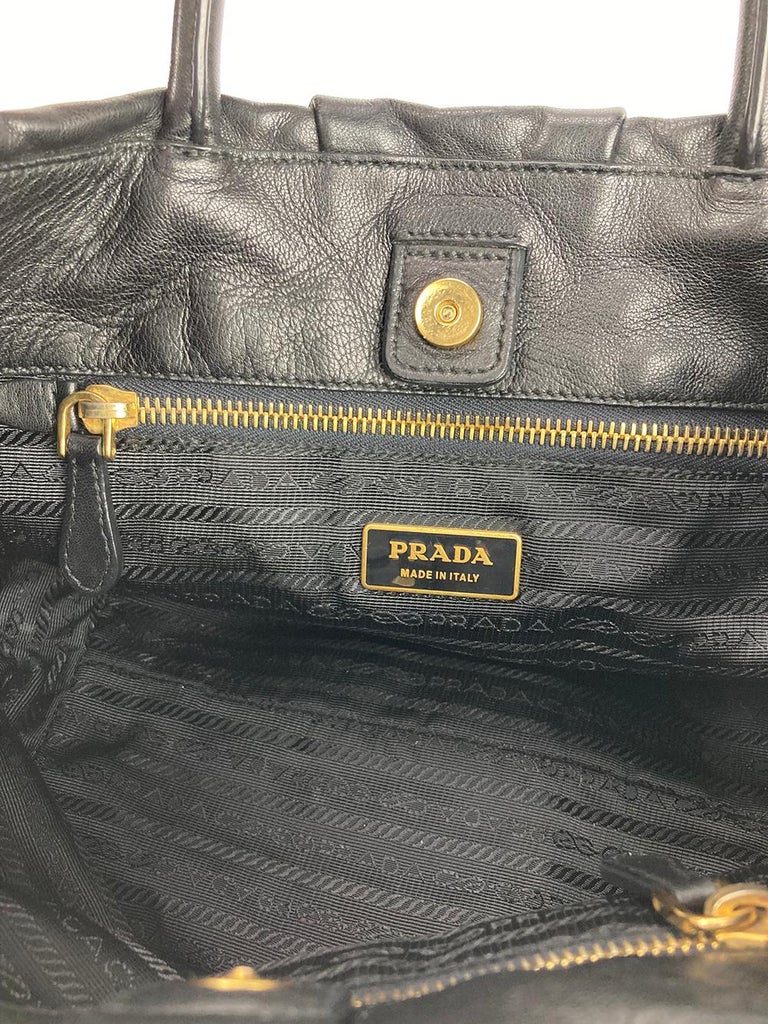 Prada Black Leather Pink Bow Fiocco Bag For Sale 6