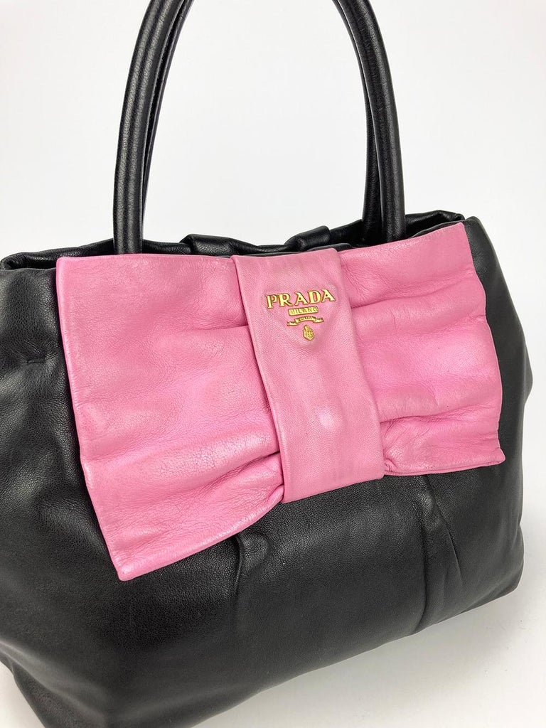 Prada Black Leather Pink Bow Fiocco Bag For Sale 2