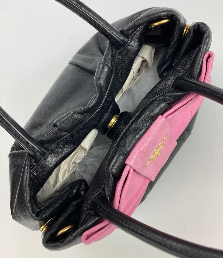 Prada Black Leather Pink Bow Fiocco Bag For Sale 4