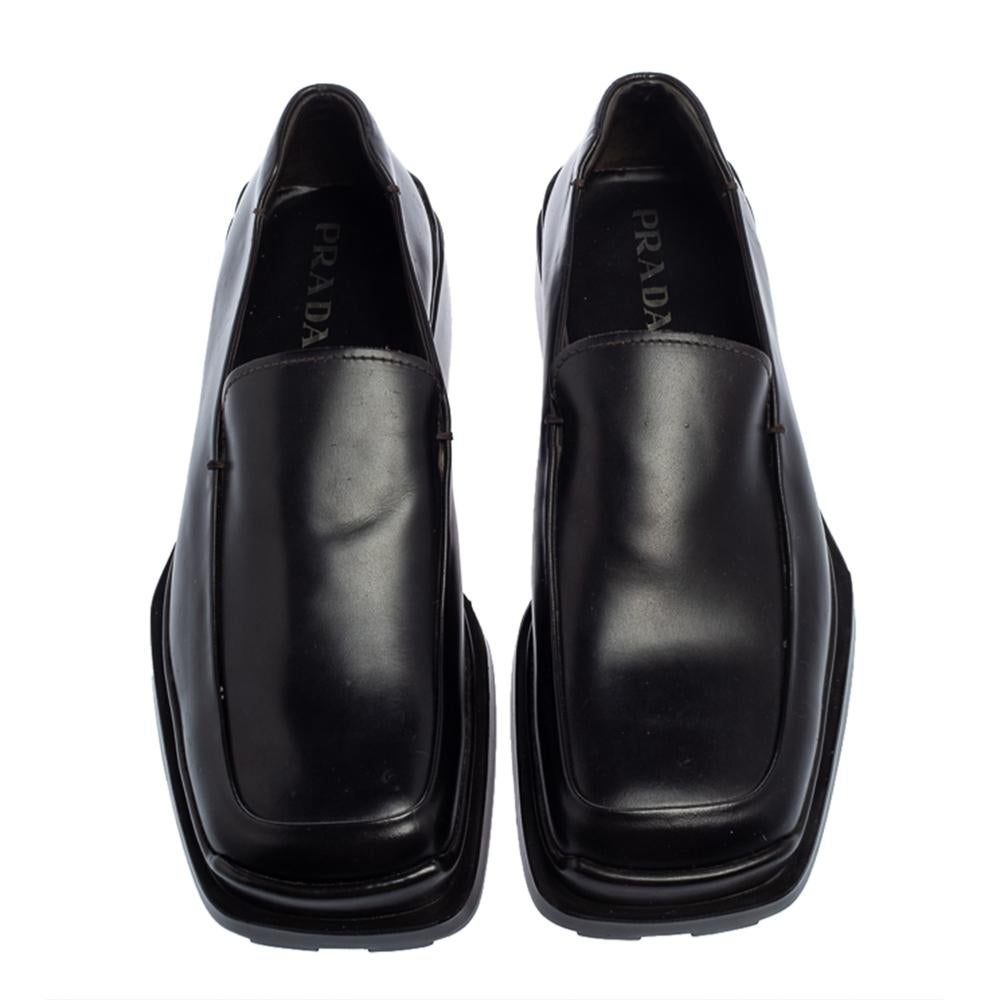 Simple, smart, and very stylish, these loafers from Prada deserve to be a part of your closet! The black loafers are crafted from leather and feature square toes, lined insoles, and soles with platforms for doubled comfort.

