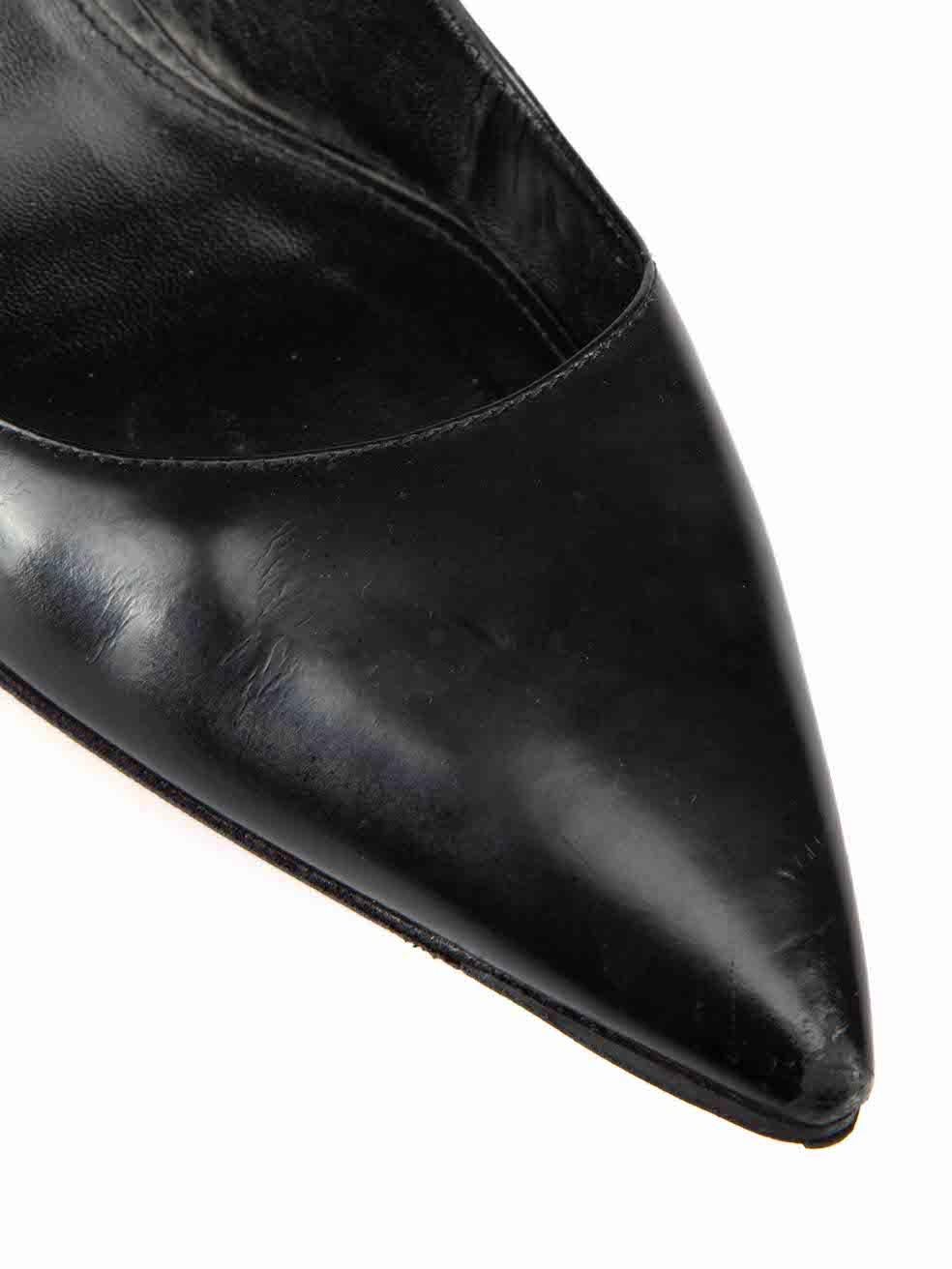 Prada Black Leather Point Toe Court Shoes Size IT 40.5 For Sale 1