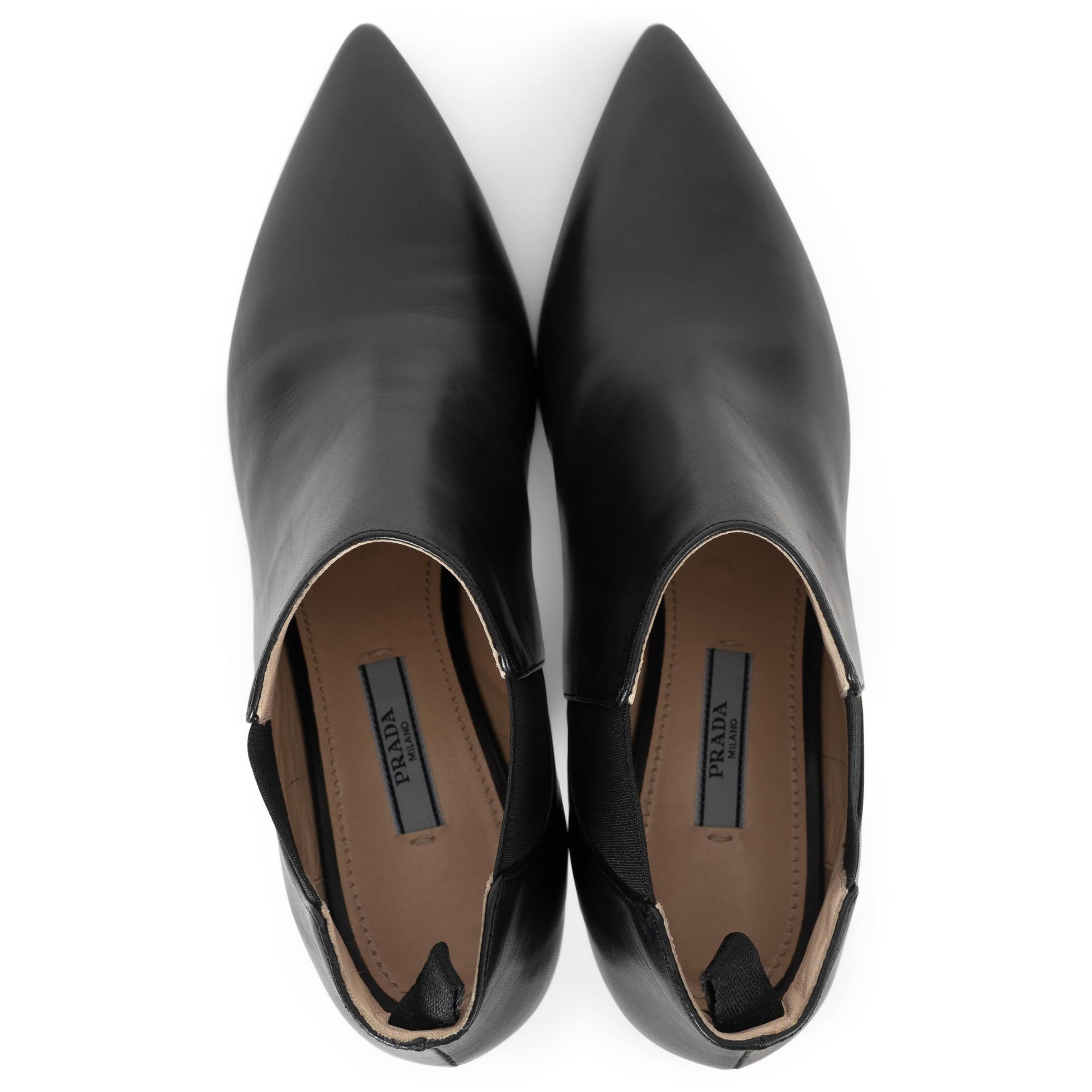 Women's PRADA black leather Pointed Toe Ankle Boots Shoes 39 For Sale