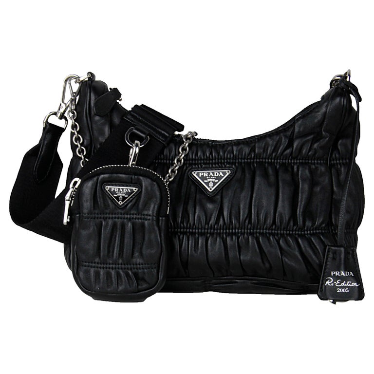 Prada Black Leather Re-Edition 2005 Nappa Gaufré Crossbody Bag For Sale at  1stDibs