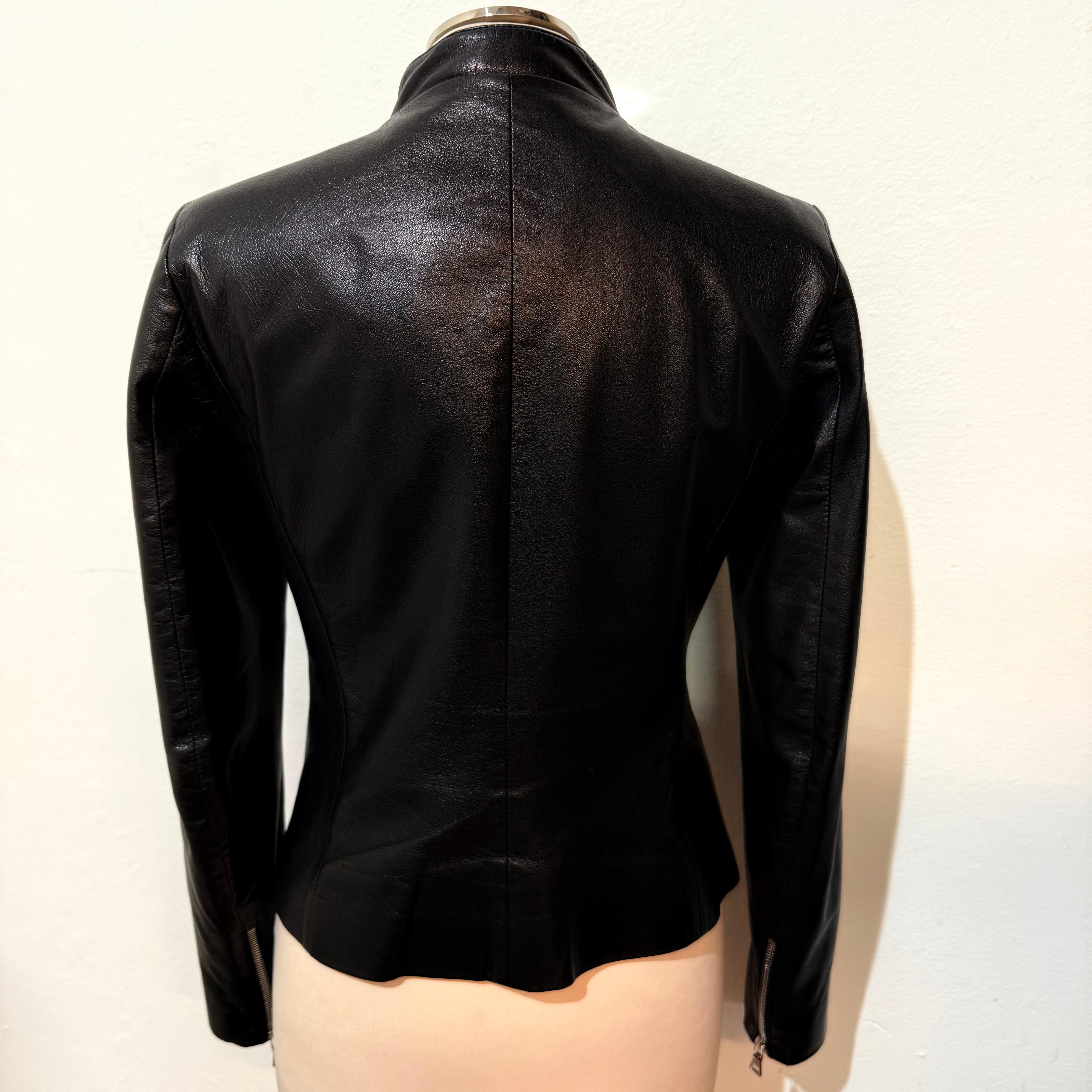 Prada Schwarze Leder & Rouches Jacke Größe IT 40 im Angebot 1