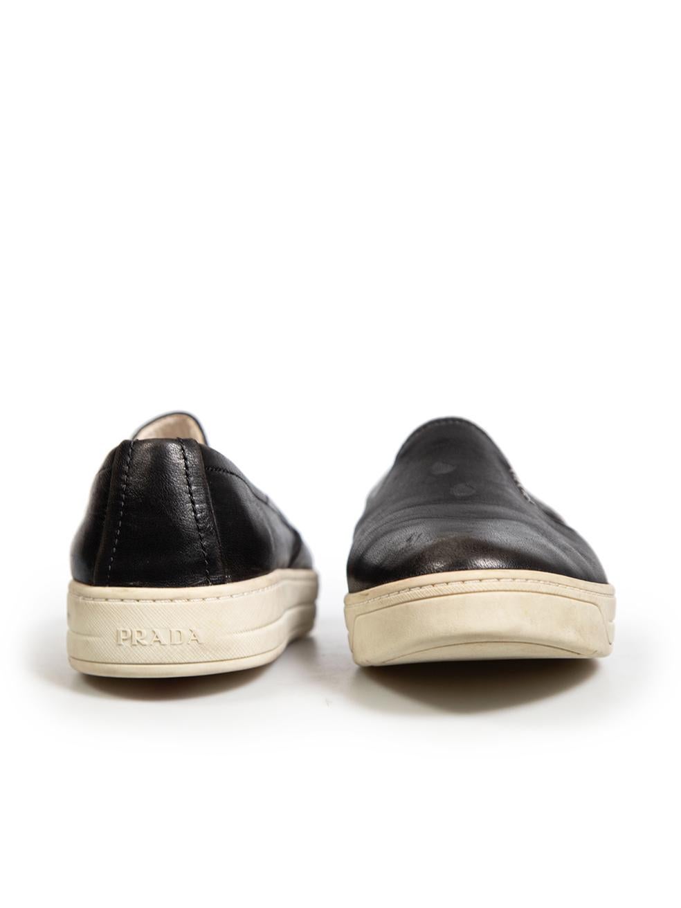 Prada Black Leather Round Toe Slip Ons Size IT 37.5 In Good Condition For Sale In London, GB
