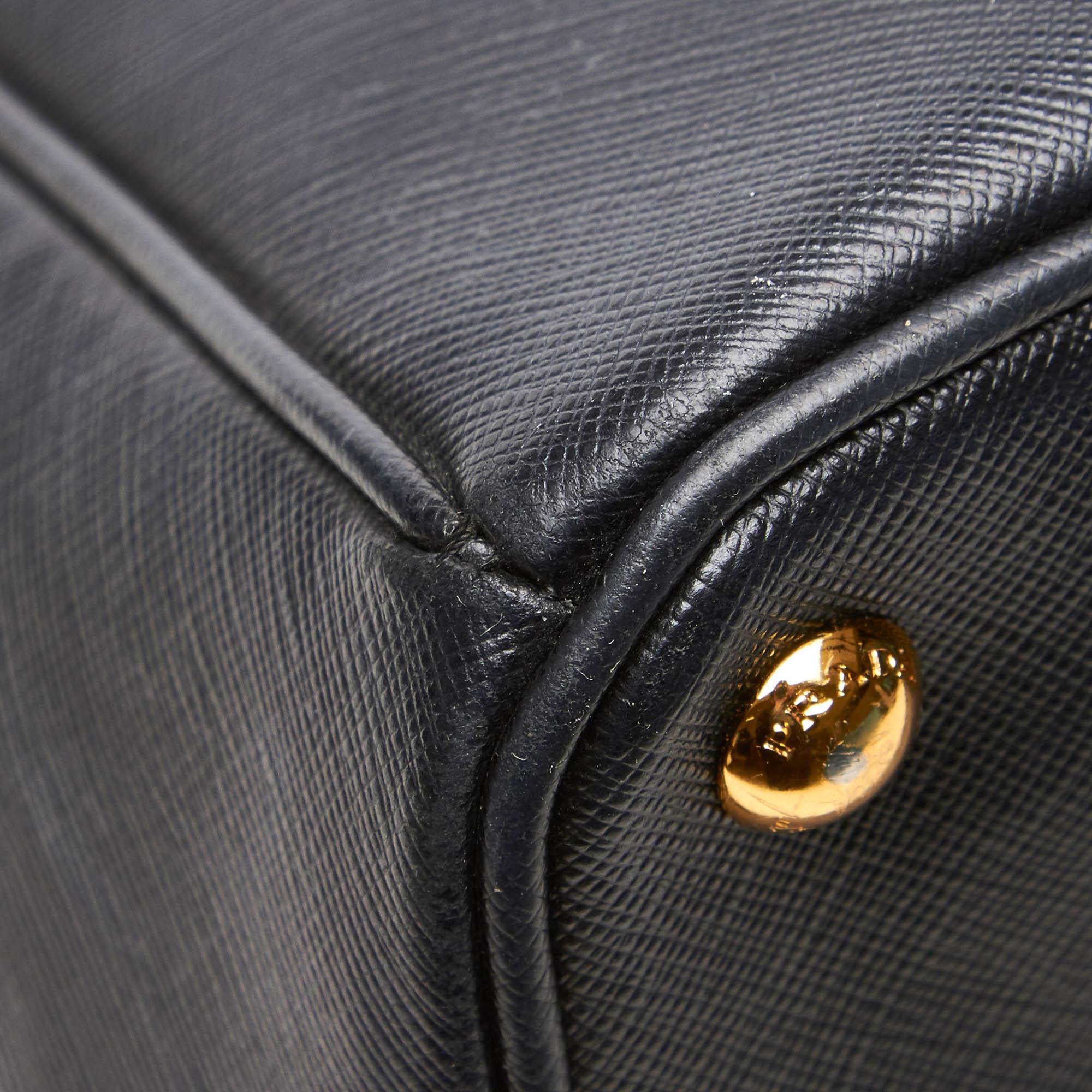 Prada Black Leather Saffiano Galleria Handbag 5