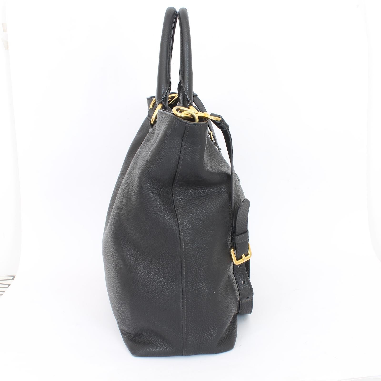 Women's Prada Black Leather Shopper Tote Bag 2000s