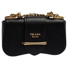Prada Sidonie Umhängetasche aus schwarzem Leder