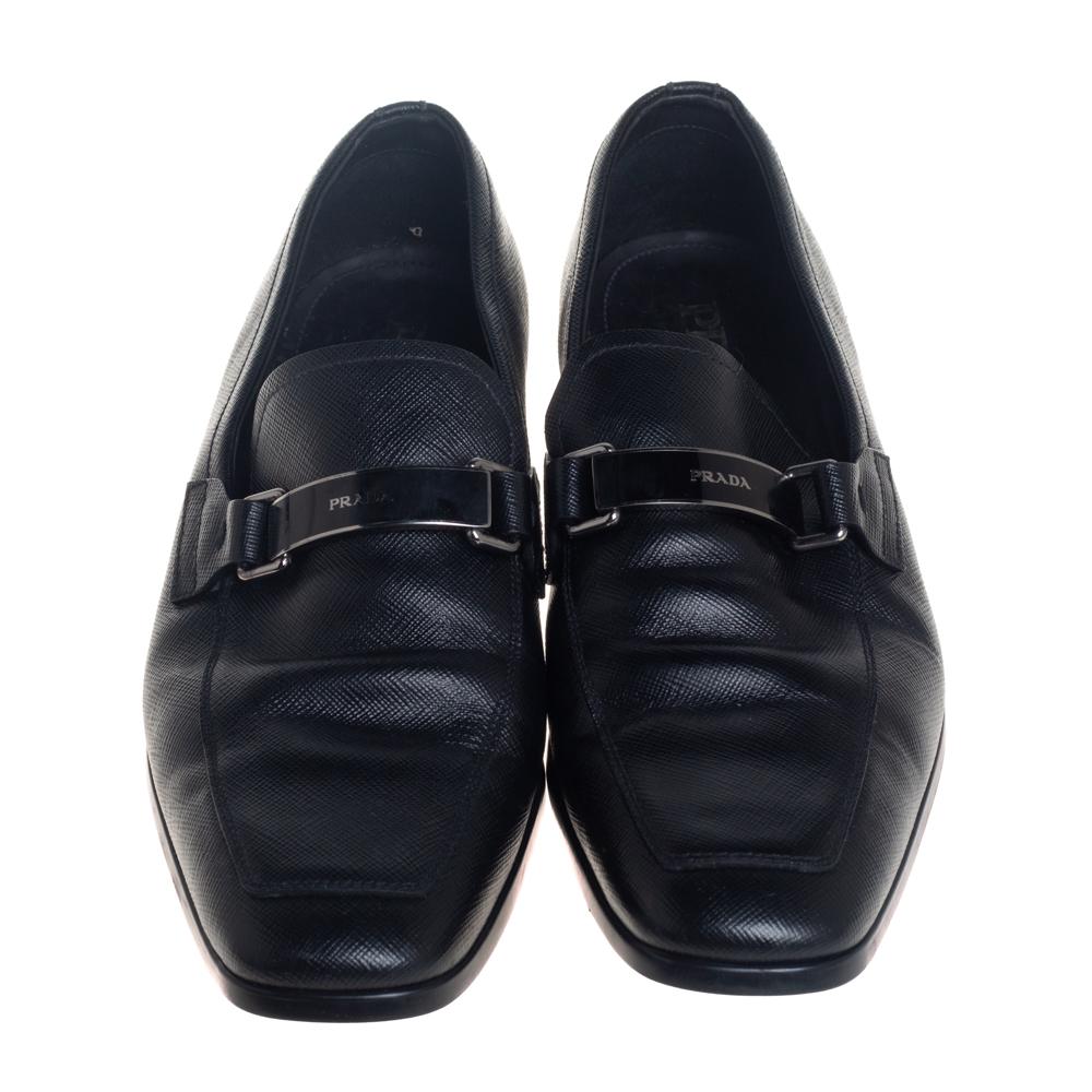 Prada Black Leather Slip On Loafers Size 40 In Good Condition In Dubai, Al Qouz 2