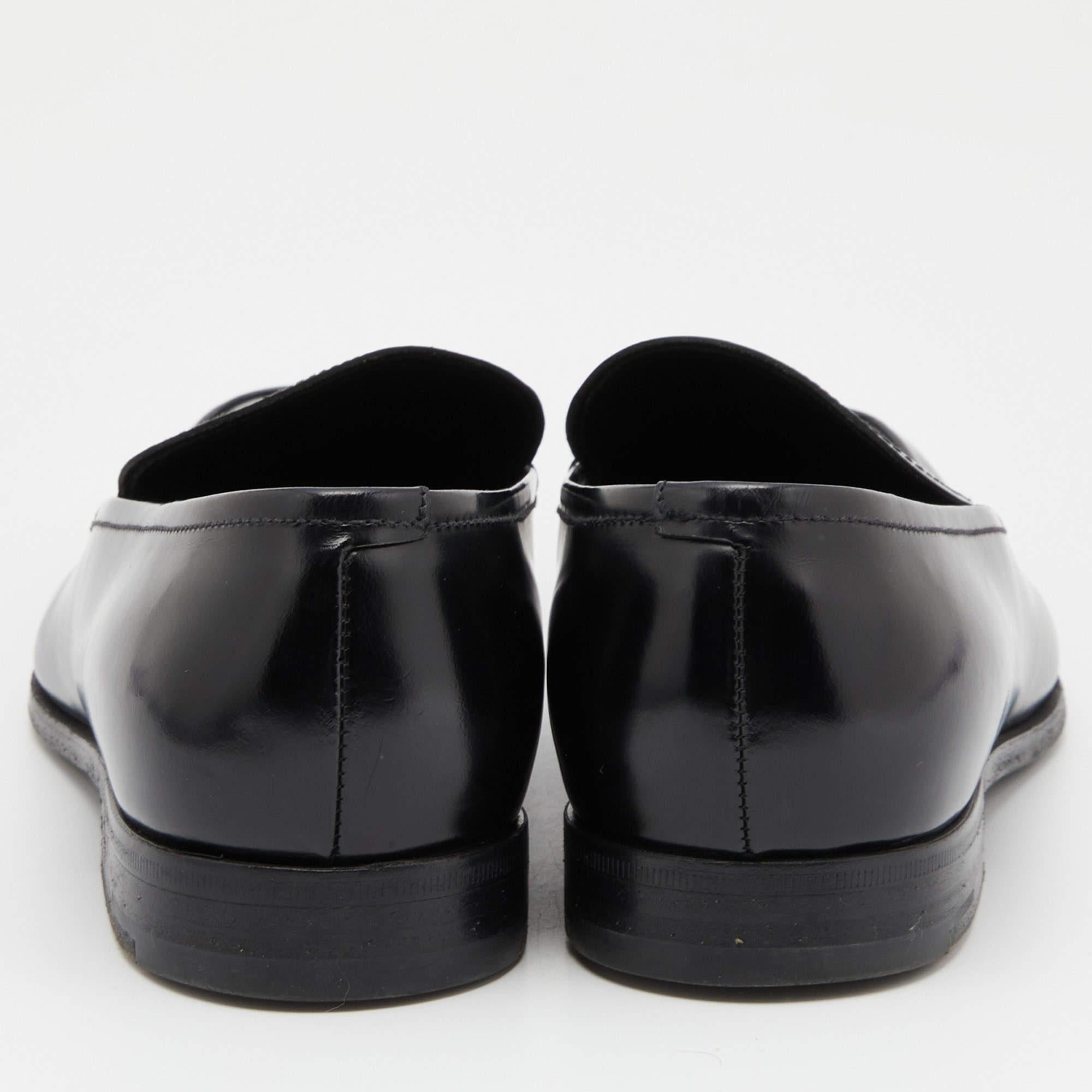 Prada Schwarzer Leder-Slip auf Loafers aus Leder Größe 40 1