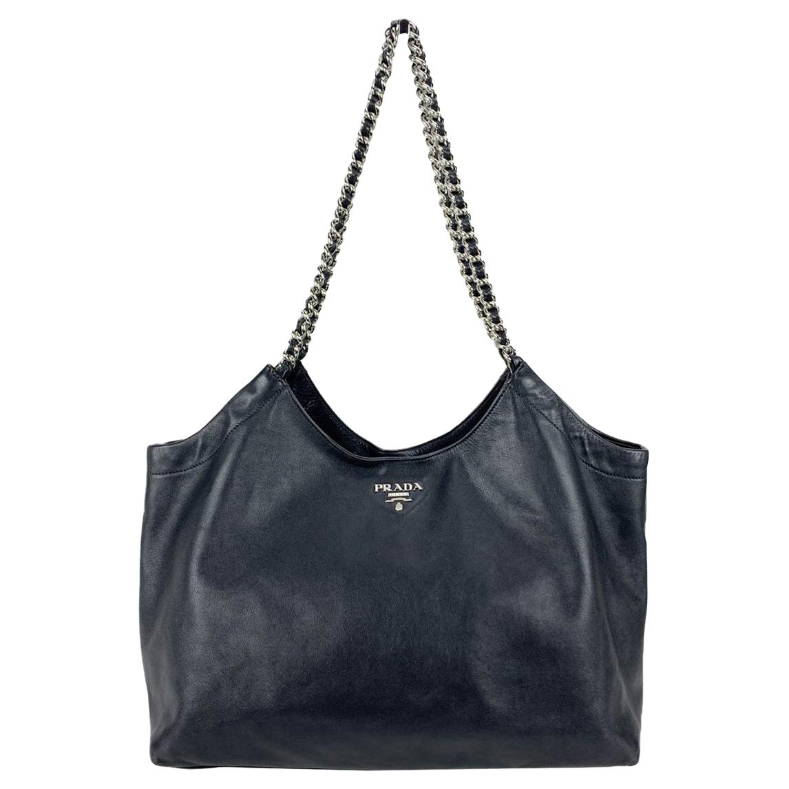 Prada Borsa a tracolla in pelle nera con cinghie a catena BR4487