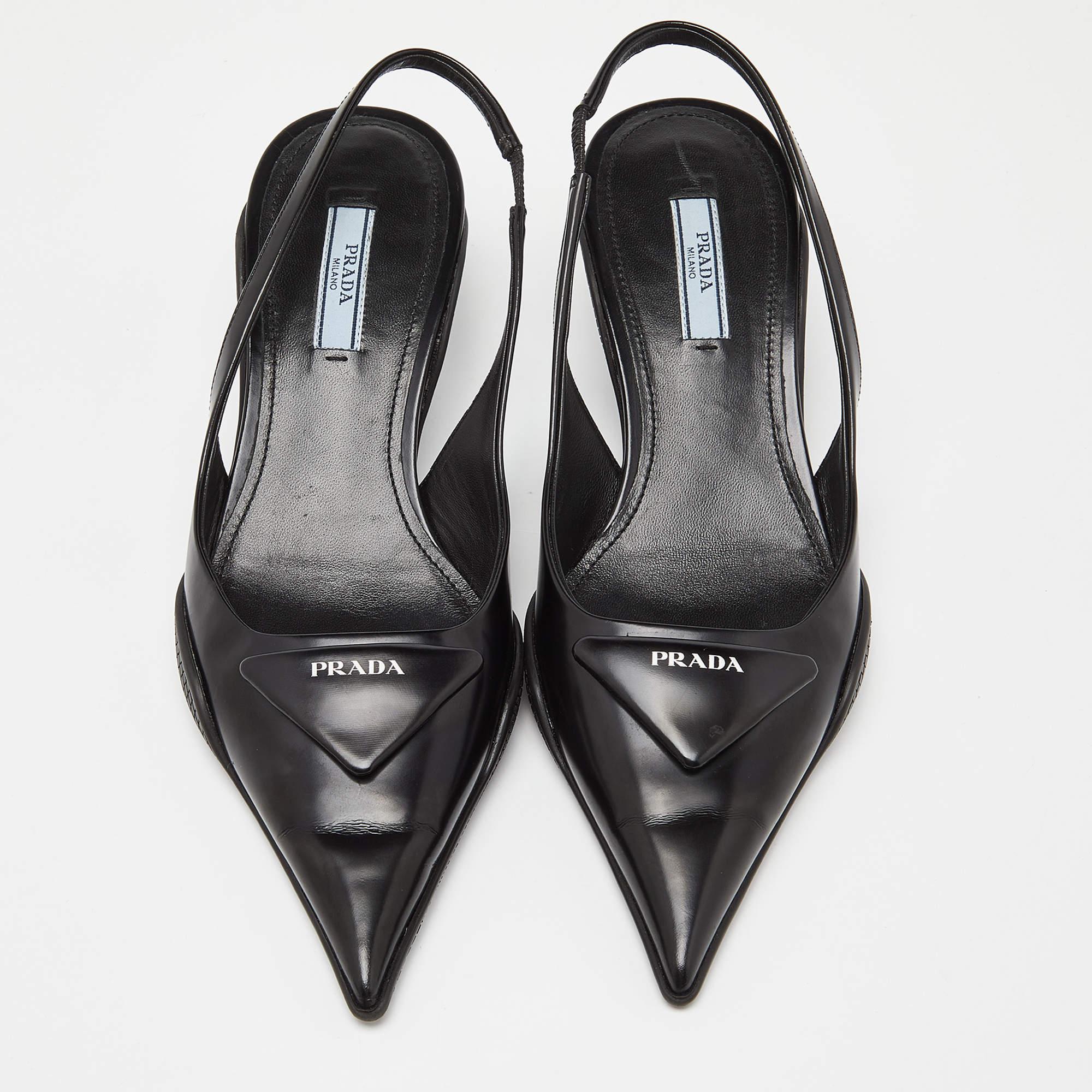 Prada Black Leather Triangle Logo Kitten Heel Slingback Sandals Size 37 In Good Condition In Dubai, Al Qouz 2