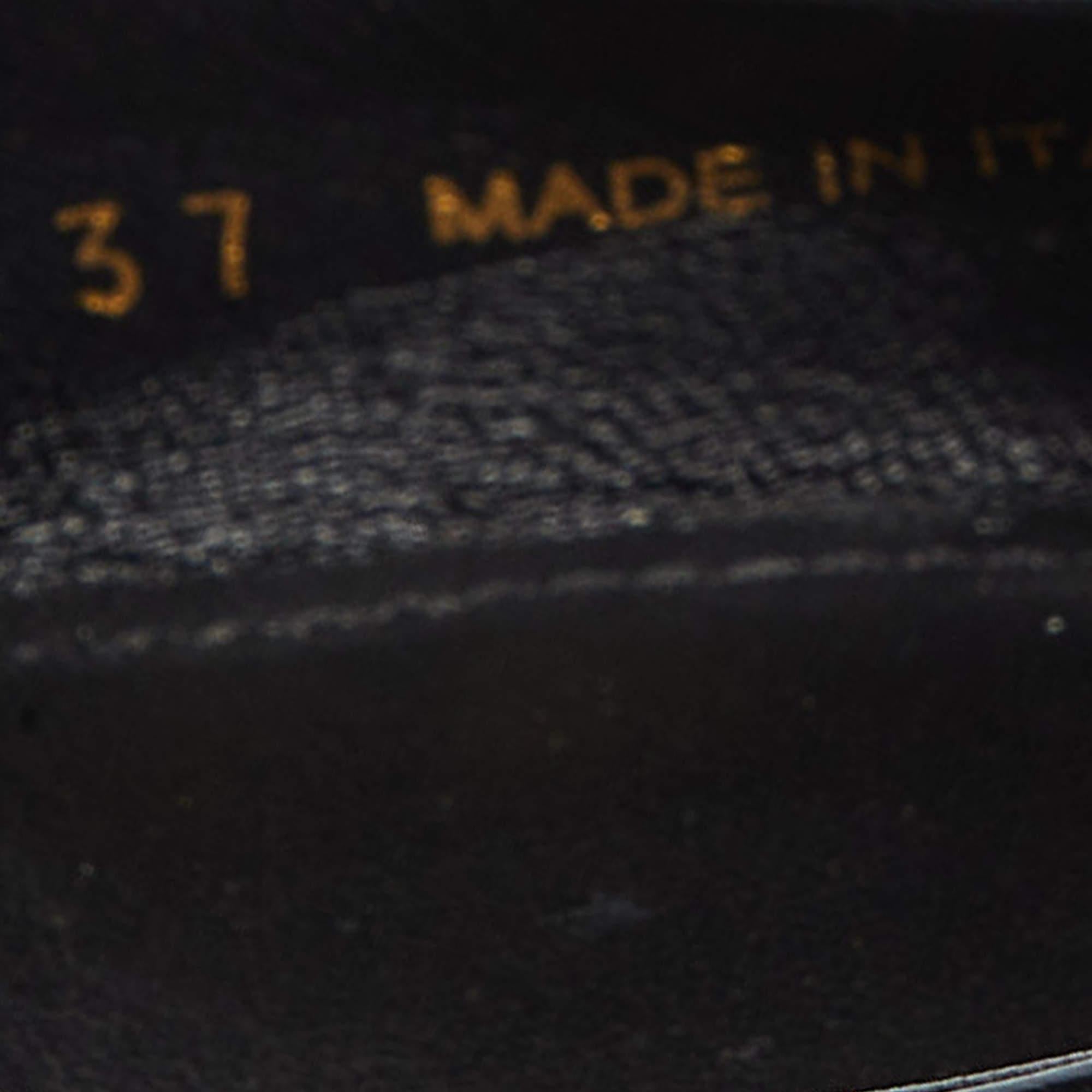 Prada Black Leather Triangle Logo Kitten Heel Slingback Sandals Size 37 4