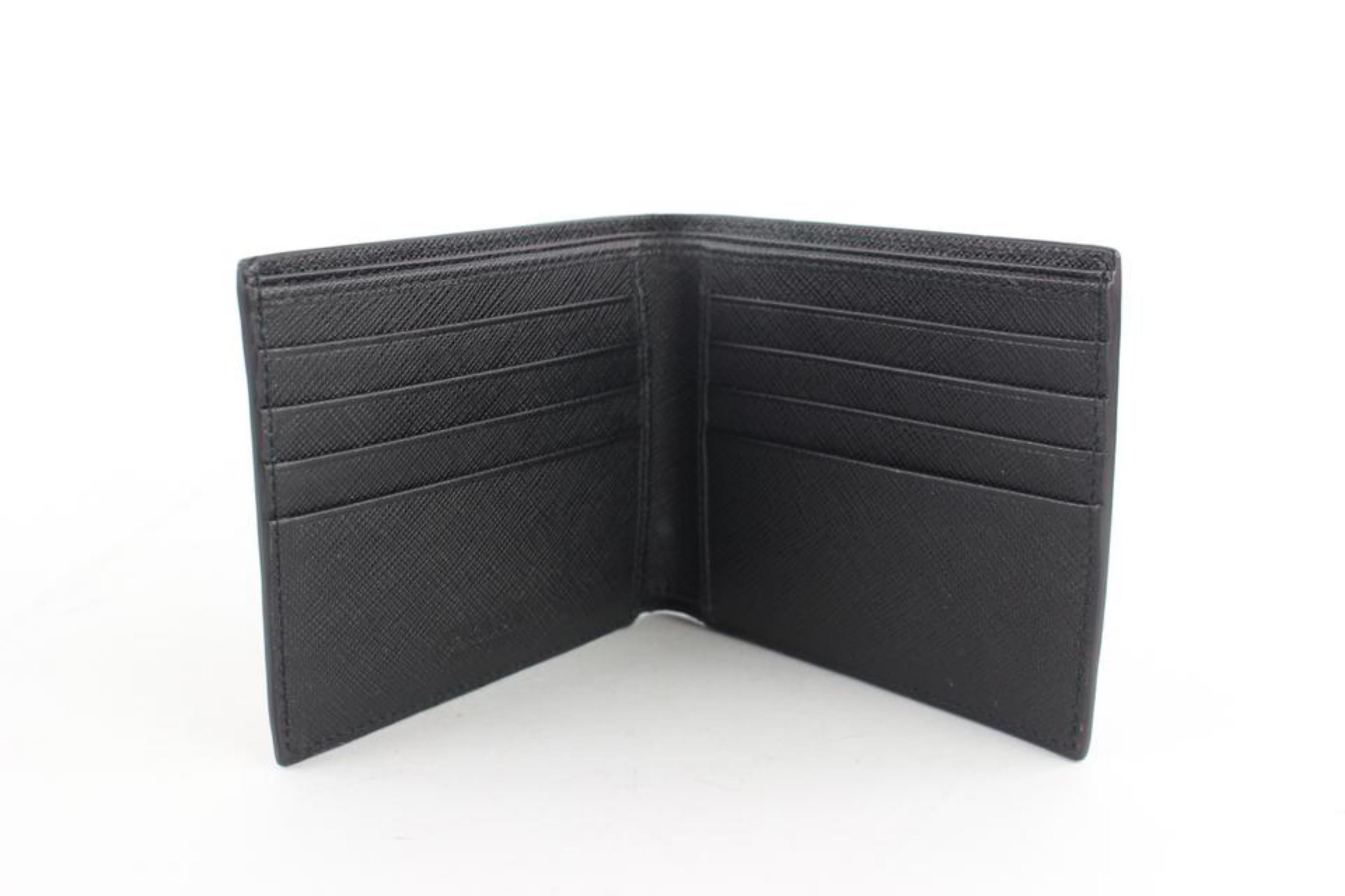 Prada Black Limited Saffiano Leather Bifold 19prz1912 Wallet In New Condition For Sale In Forest Hills, NY