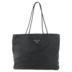 Sac fourre-tout Prada en nylon noir avec logo Tessuto Shopper 13p43