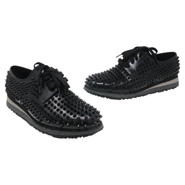 Prada - Chaussures noires « Derby » en cuir clouté Luna Rossa,  décontractées, taille US 9,5, PR-S0917P-0195 En vente sur 1stDibs