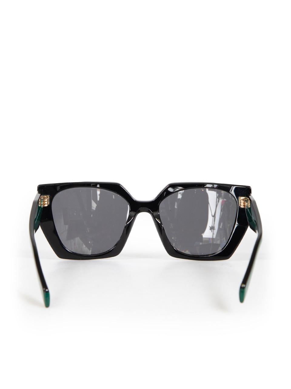 Women's Prada Black Marble Pattern Square Sunglasses For Sale