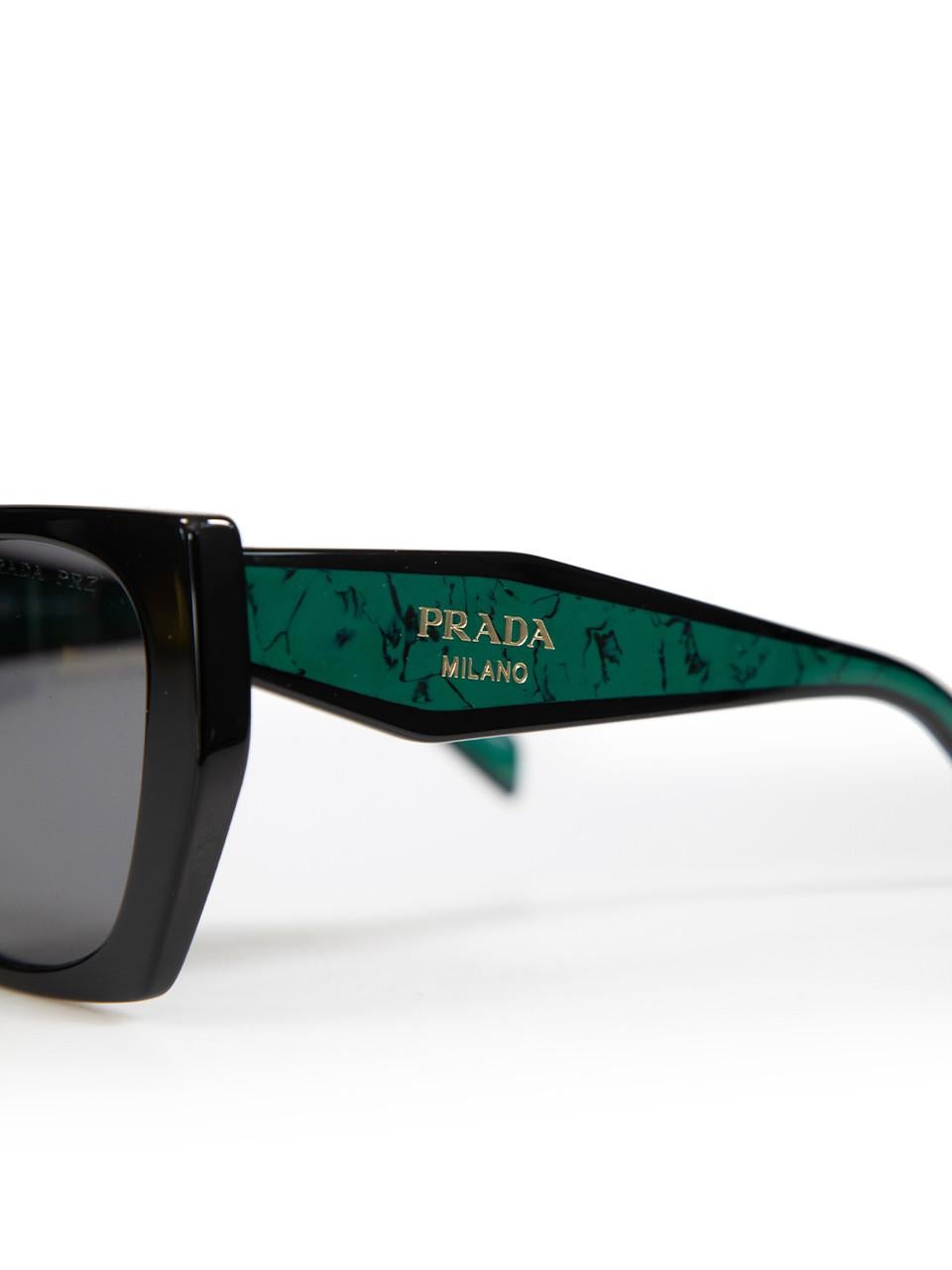 Prada Black Marble Pattern Square Sunglasses For Sale 3