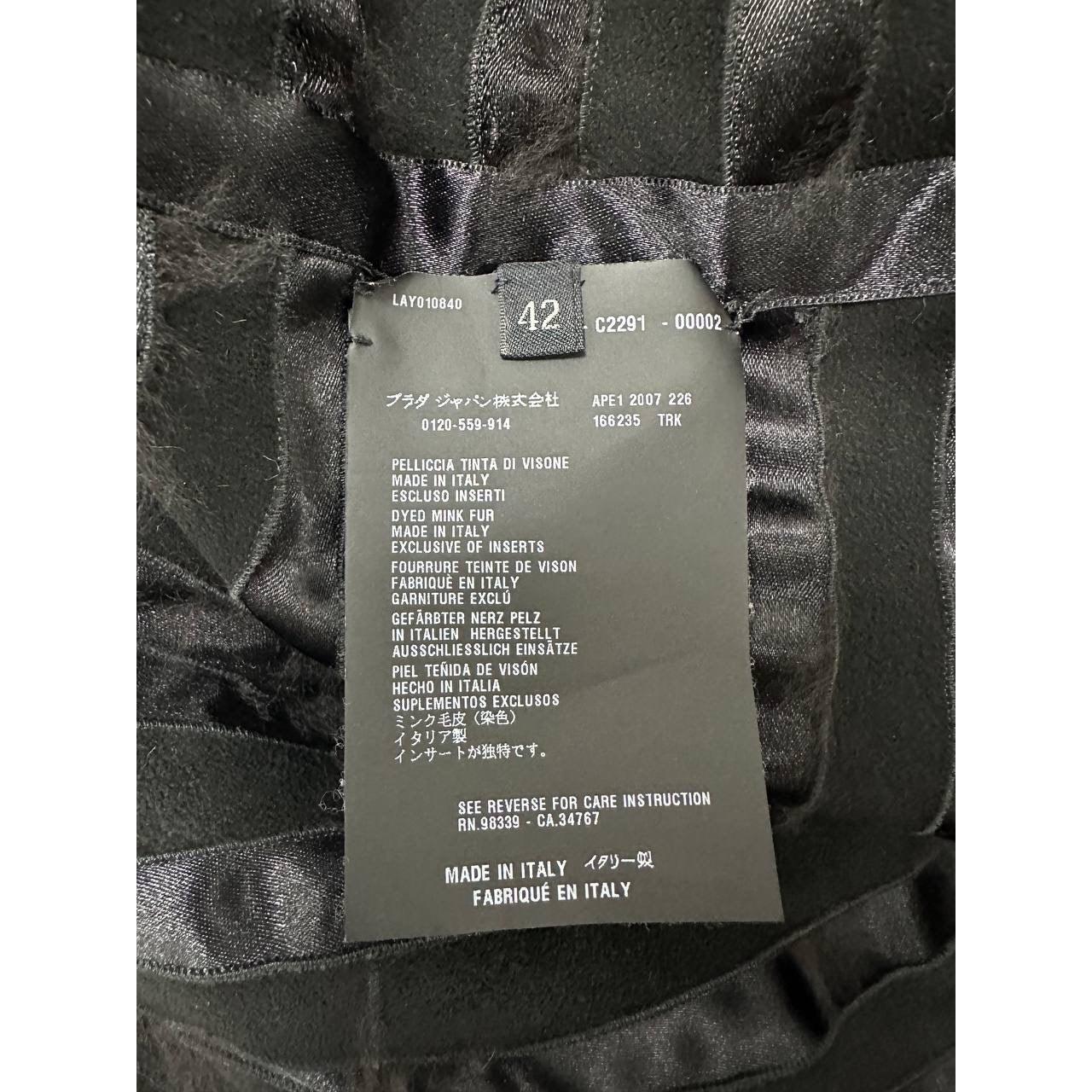 Noir Prada Manteau en fourrure de vison noir - Taille IT42 en vente