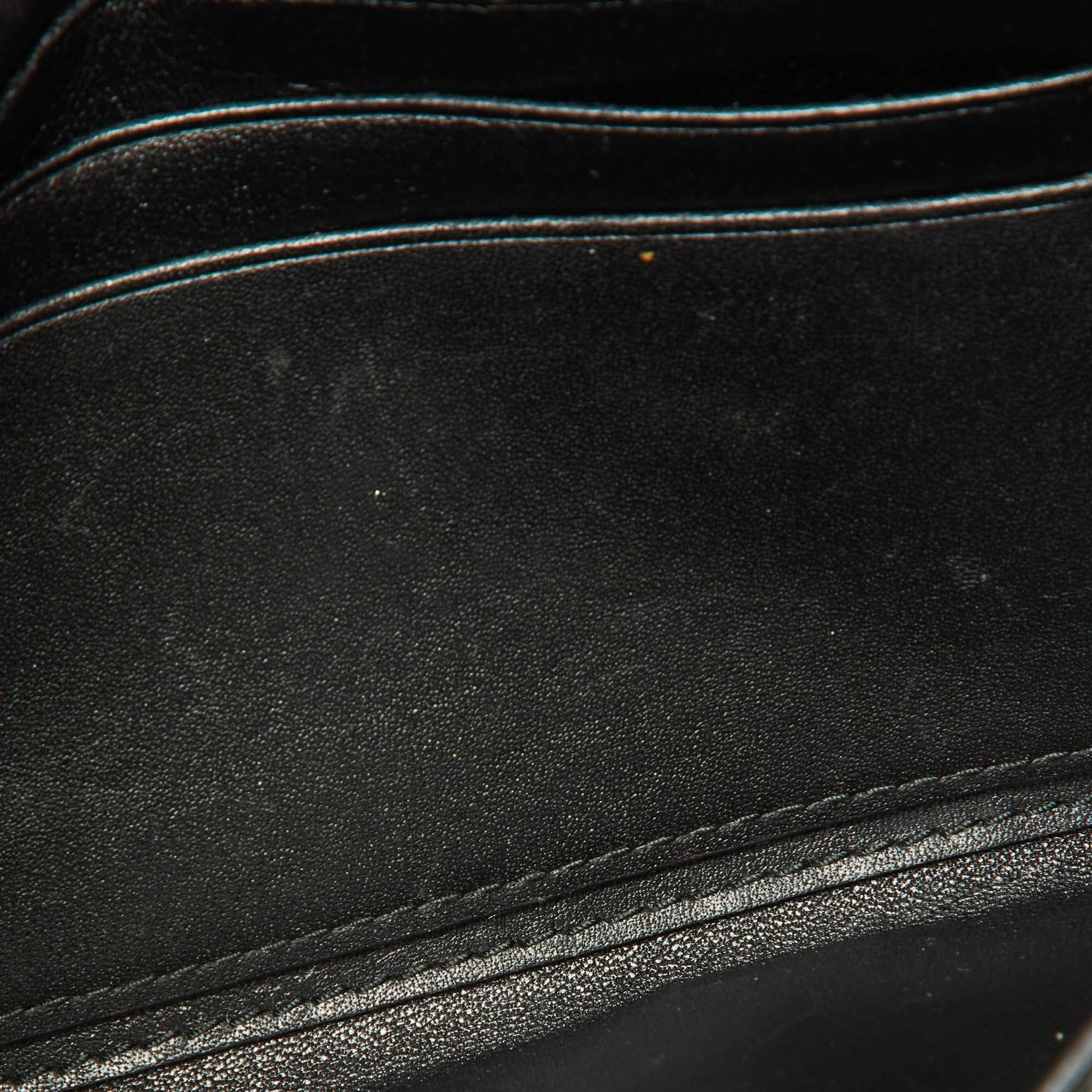 Women's Prada Black Move Leather Envelope Slim Wallet