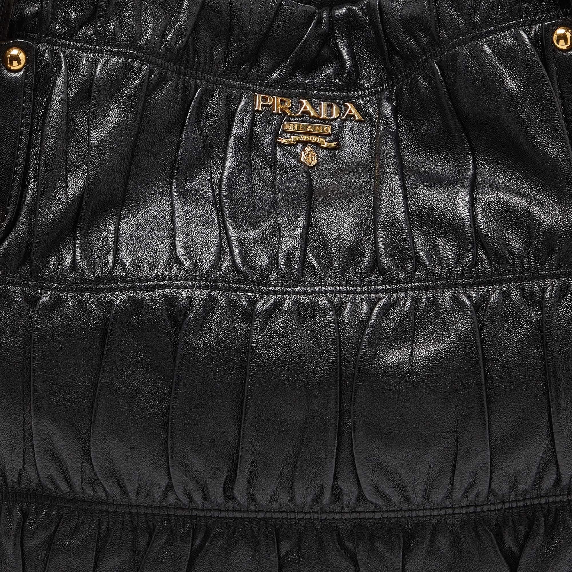 Prada Black Nappa Gaufre Leather Tote For Sale 4