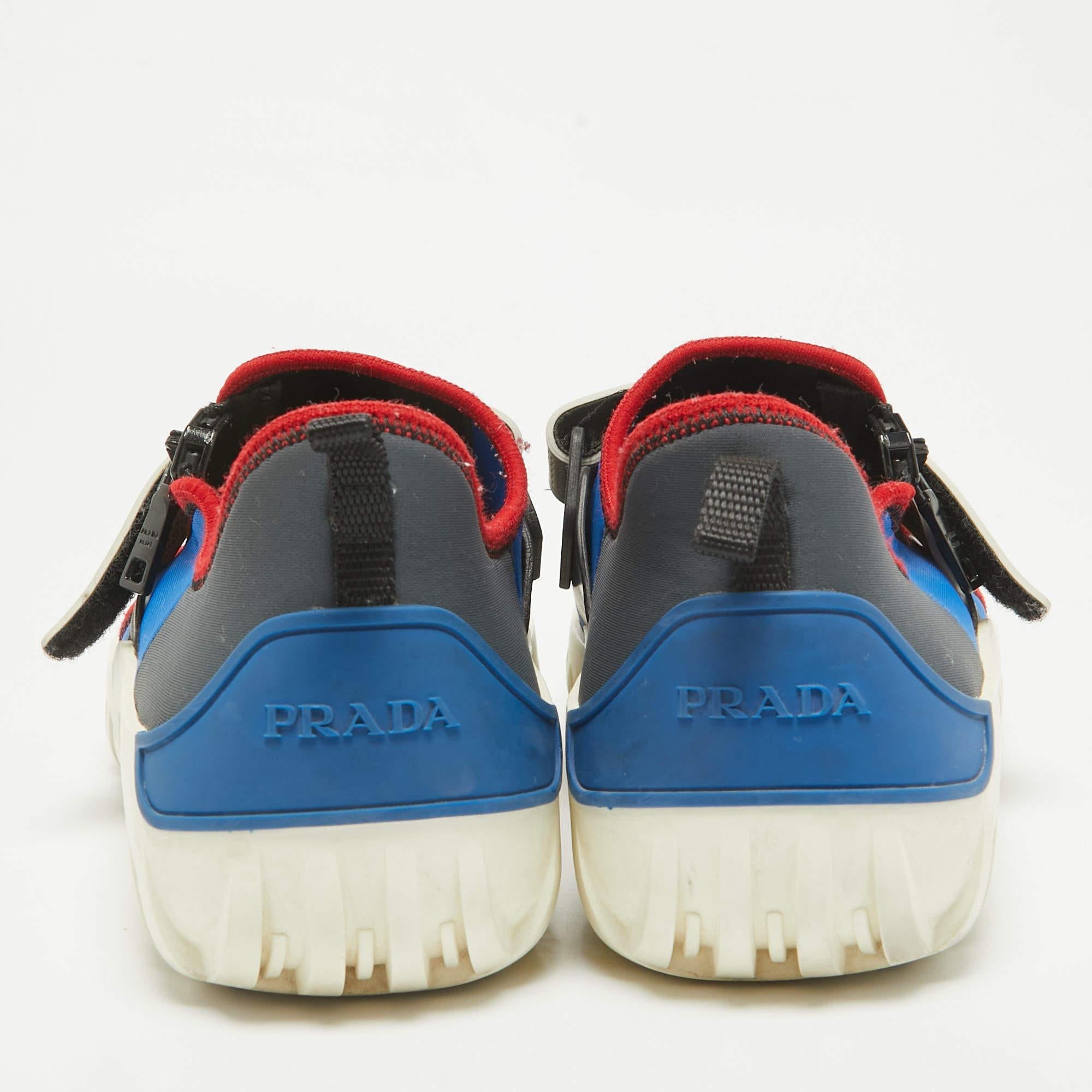 Prada - Baskets basses en néoprène et caoutchouc noir - Taille 43 Pour hommes en vente