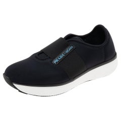 Prada Schwarze Slip-On-Turnschuhe aus Neopren Größe 39,5
