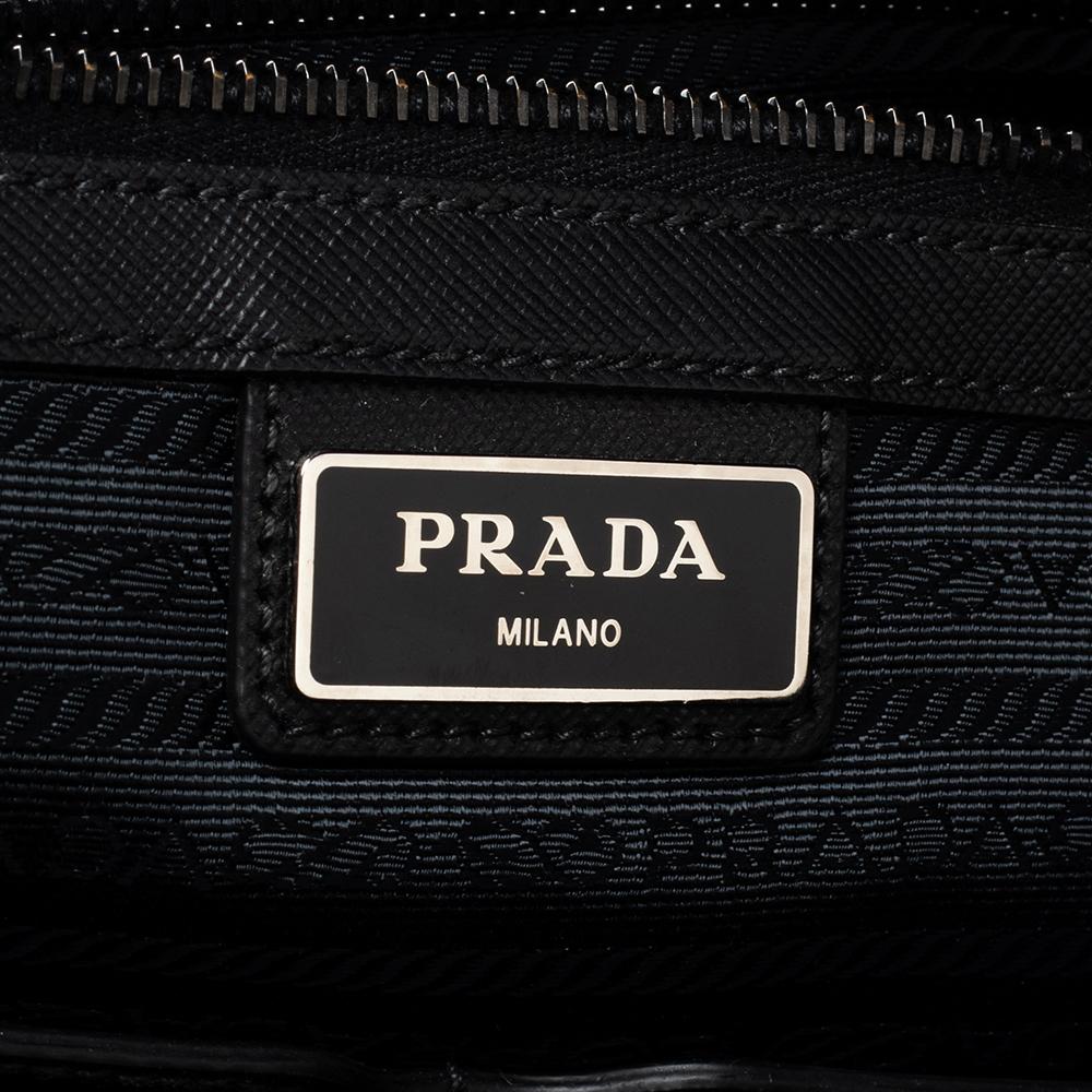 Prada Schwarze Aktentasche aus Nylon und Leder 5