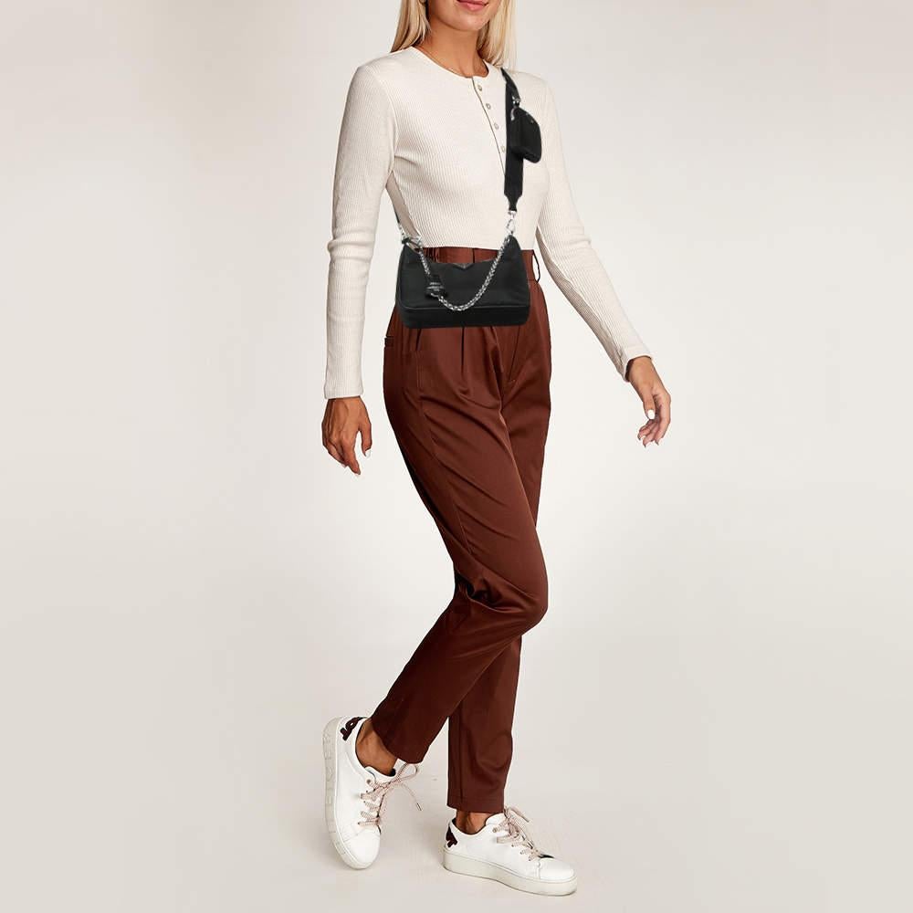Designer bags are ideal companions for ample occasions Here we have a fashion meets functionality piece crafted with precision. It has been equipped with a well sized interior that can easily fit your small essentials.