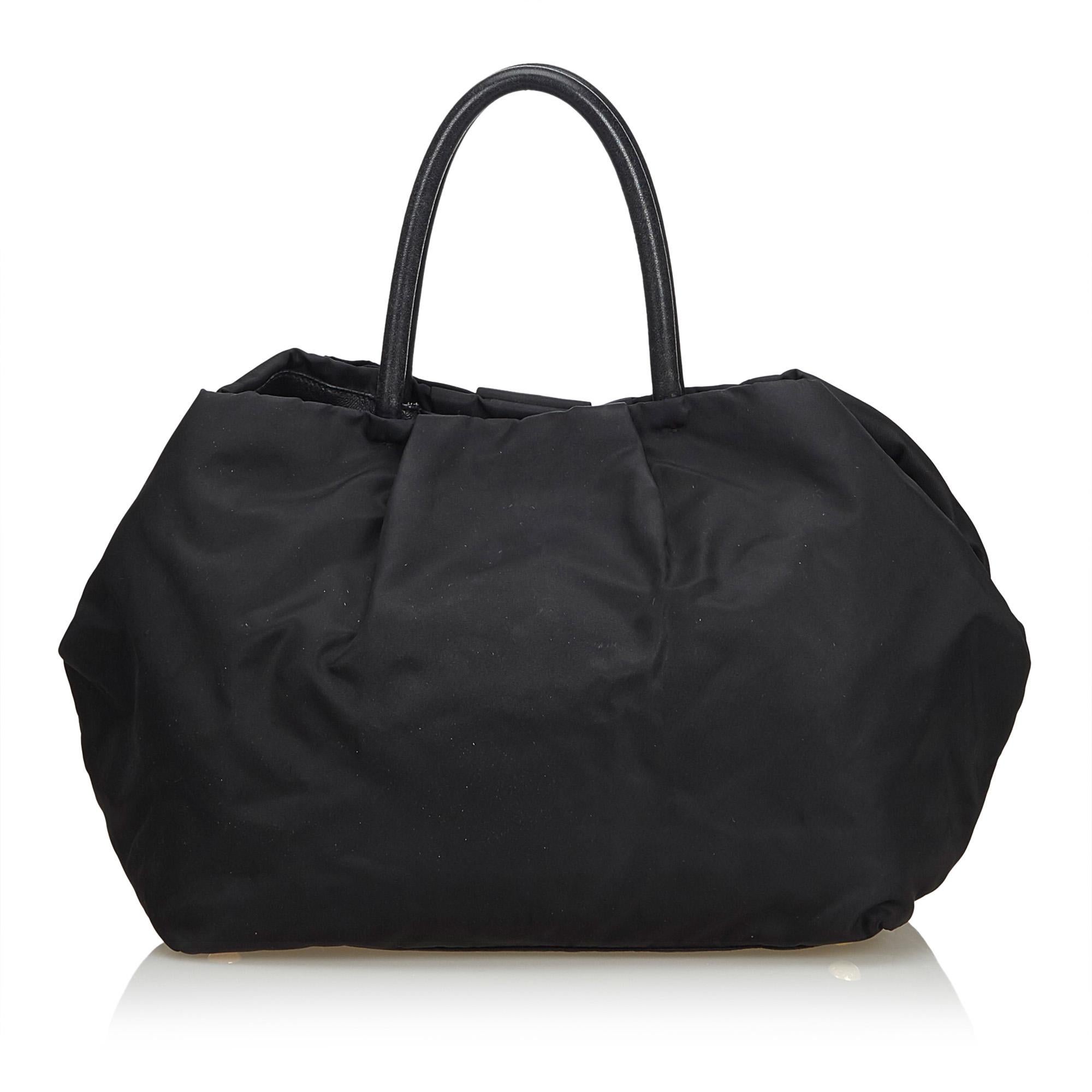 Prada Black Nylon Bow Handbag In Good Condition In Orlando, FL