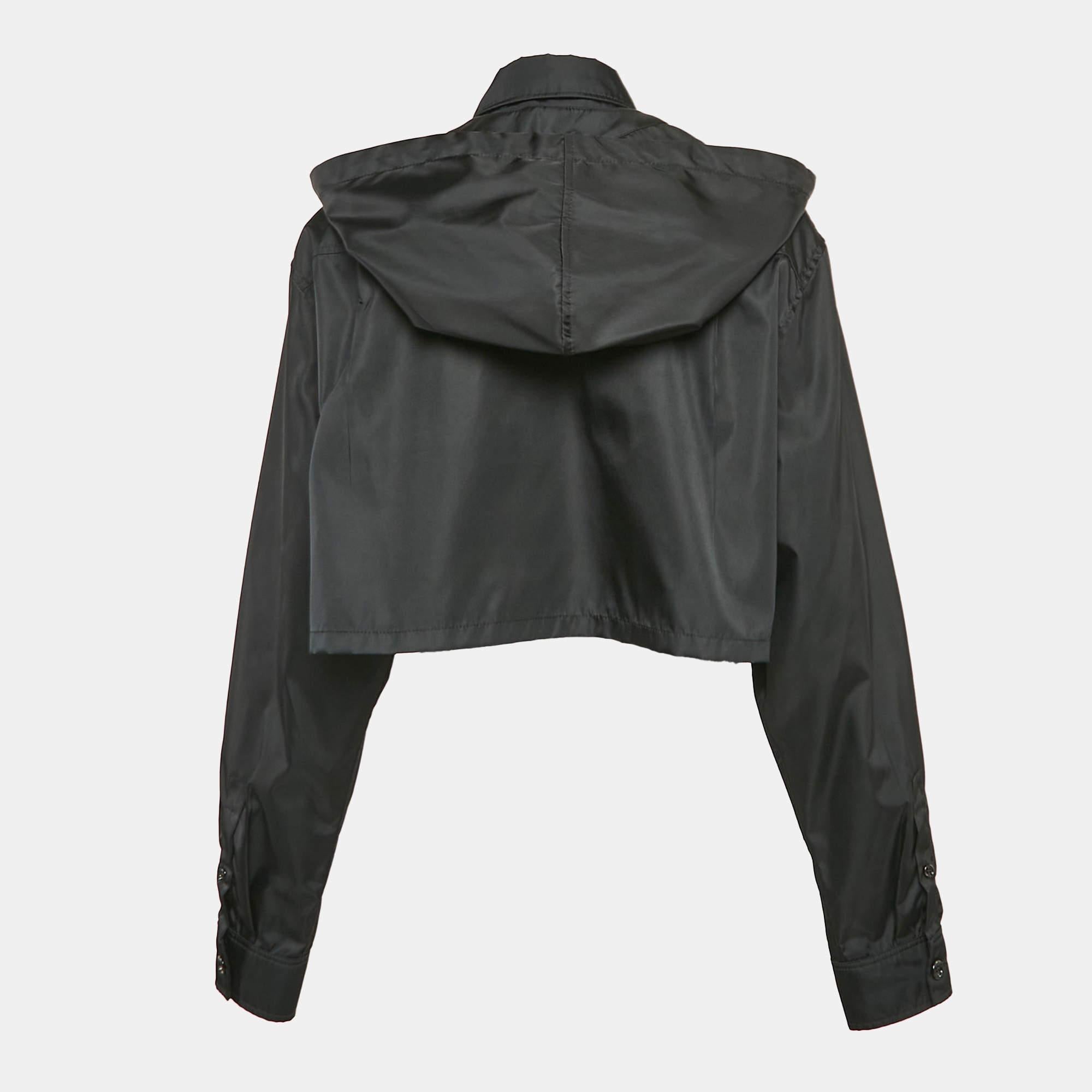 Infuse an extra dose of style into your outfit with this highly fashionable jacket. Tailored from quality materials  it embodies a contemporary vibe and is filled with functional characteristics.