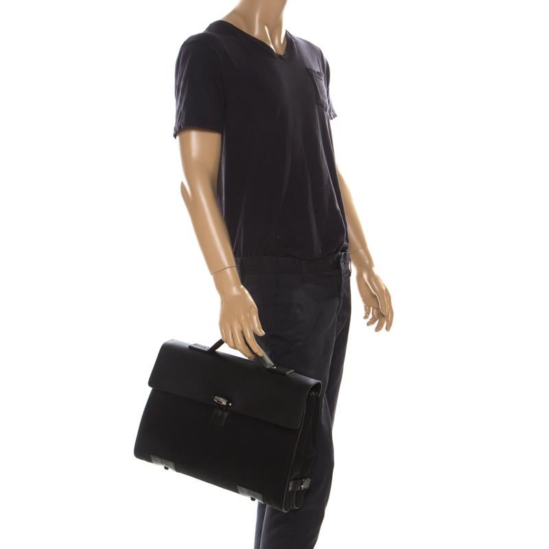 Prada Laptop-Tasche aus schwarzem Nylon (Schwarz)