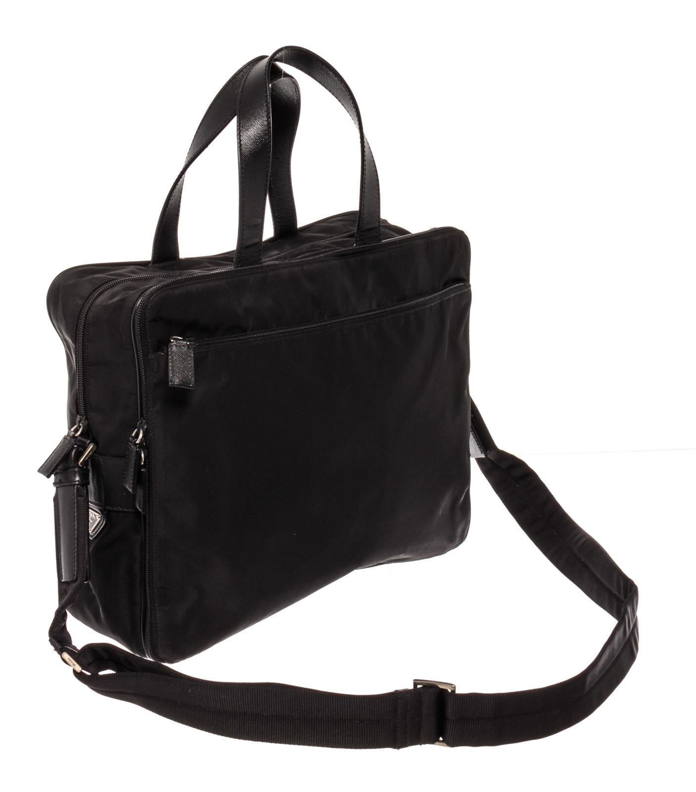 Prada Black Nylon Leather Messenger Bag In Good Condition For Sale In Irvine, CA