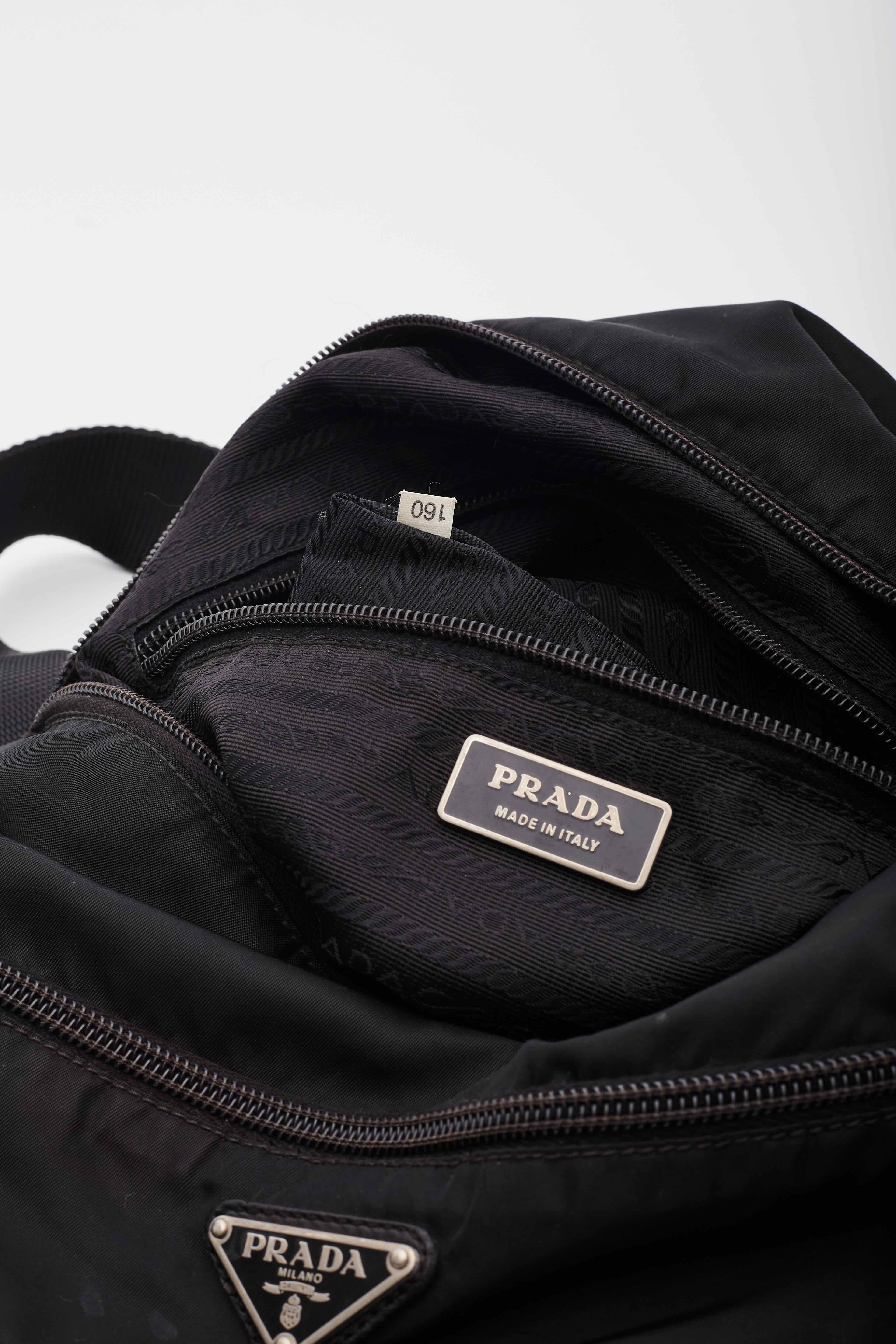 Prada Black Nylon Messenger Bag For Sale 3