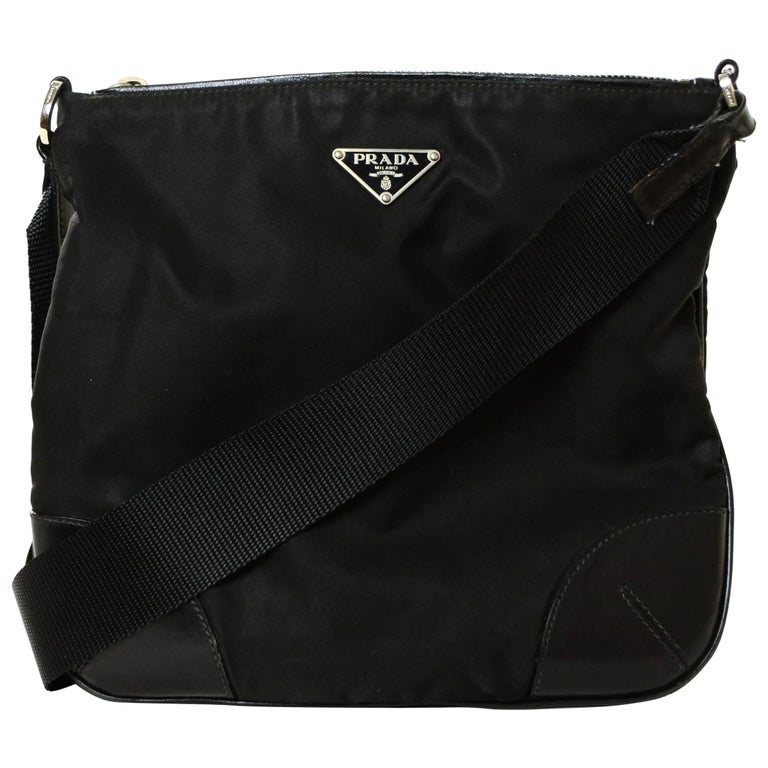 Prada Black Nylon Messenger Bag w/ Leather Trim For Sale at 1stDibs
