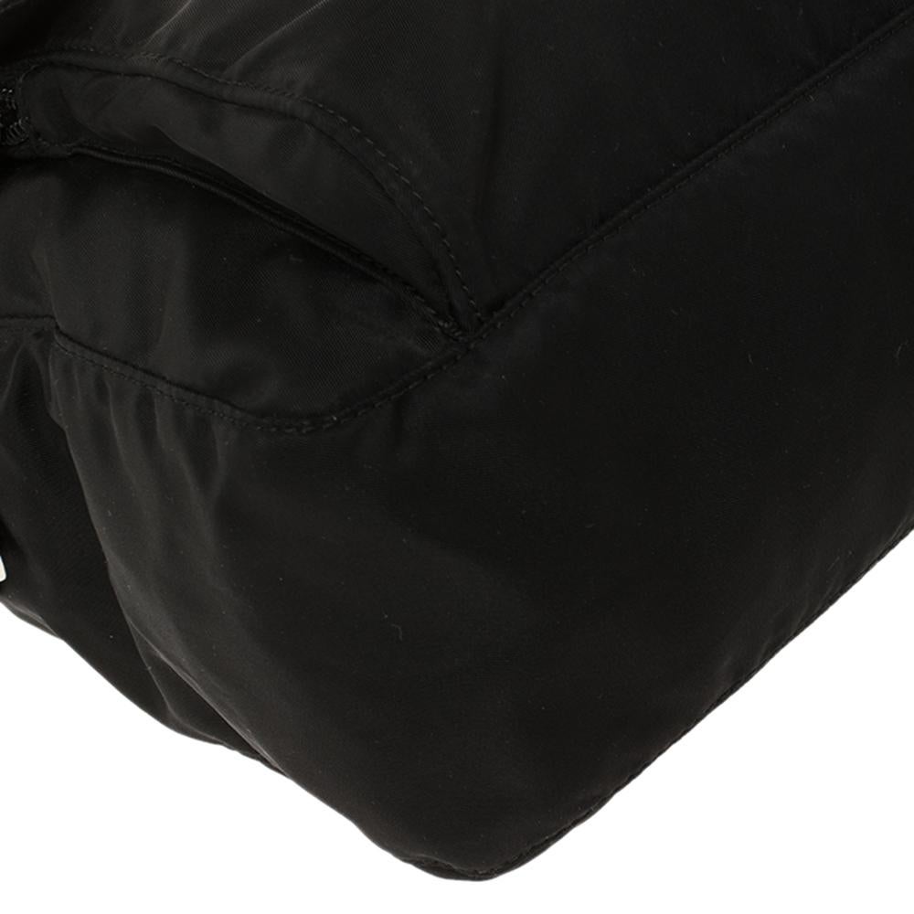 Prada Schwarz Nylon Tasche Klappe Messenger Bag 2