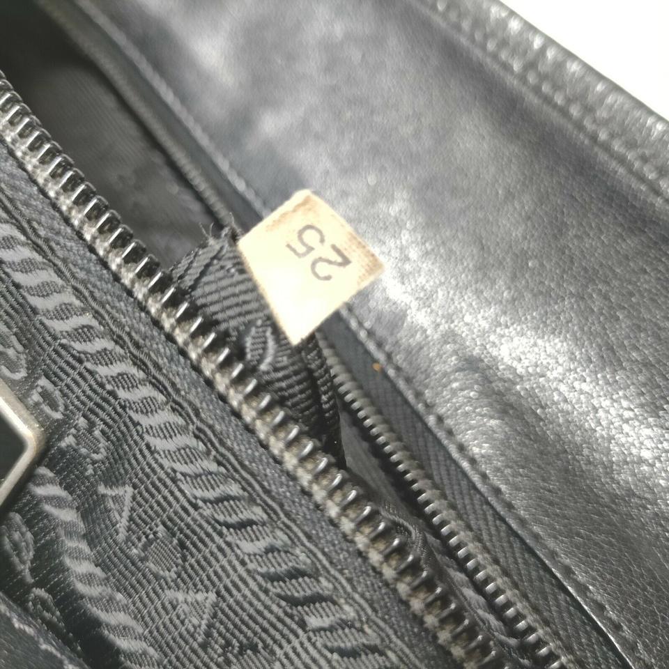 Prada Black Nylon Pocket Tote Bag 863151 In Good Condition In Dix hills, NY