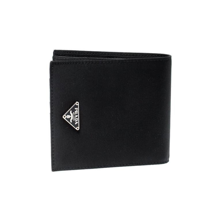 Prada Black Nylon Portafoglio Bifold Wallet For Sale at 1stDibs